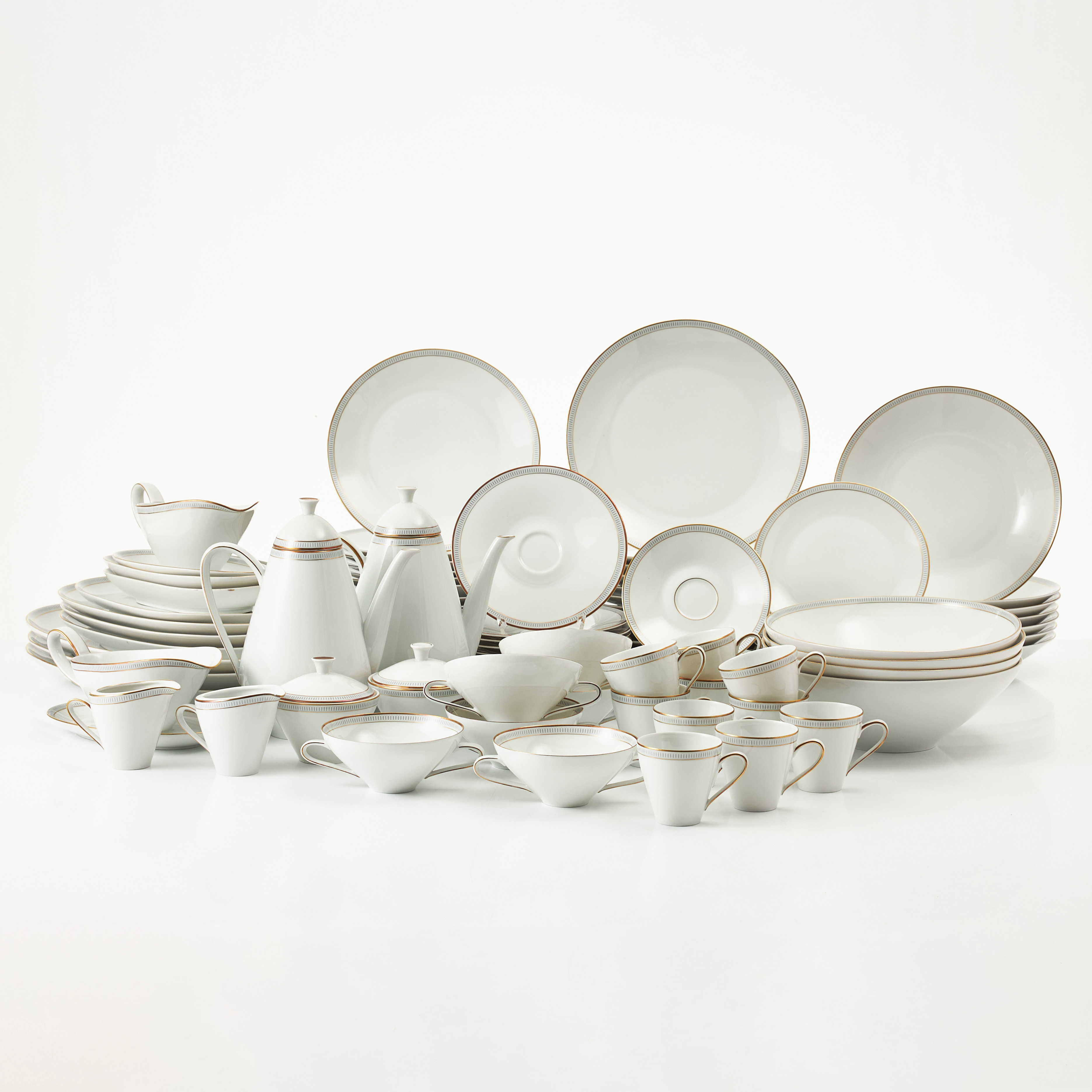 HUTSCHENREUTHER, matservis, 160 dlr, Tyskland, porslin, dekor av guldkant.