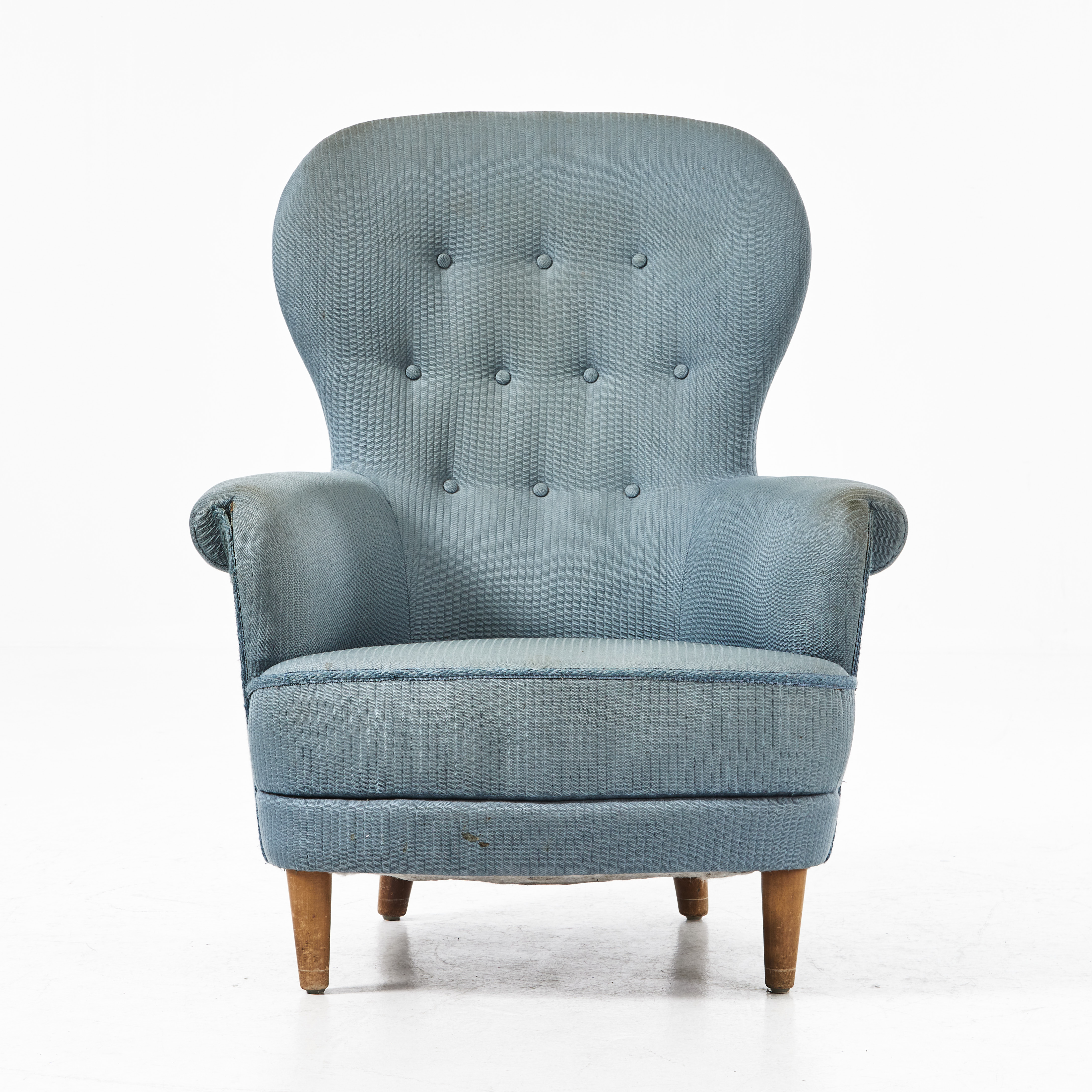 CARL MALMSTEN. Fåtölj, rundrygg, brännmärkt, blå klädsel.