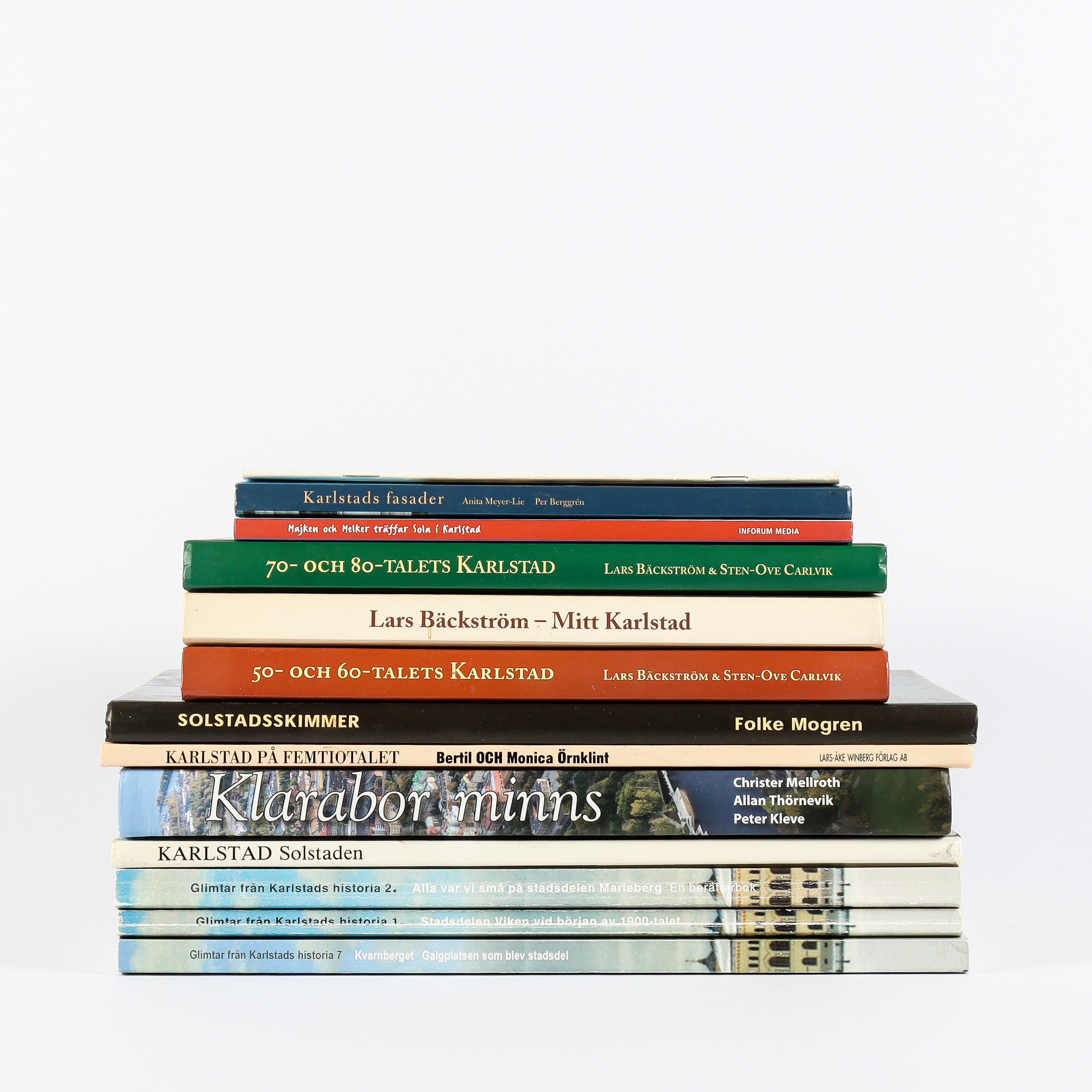BÖCKER OCH HÄFTEN 13 stycken, Karlstad.