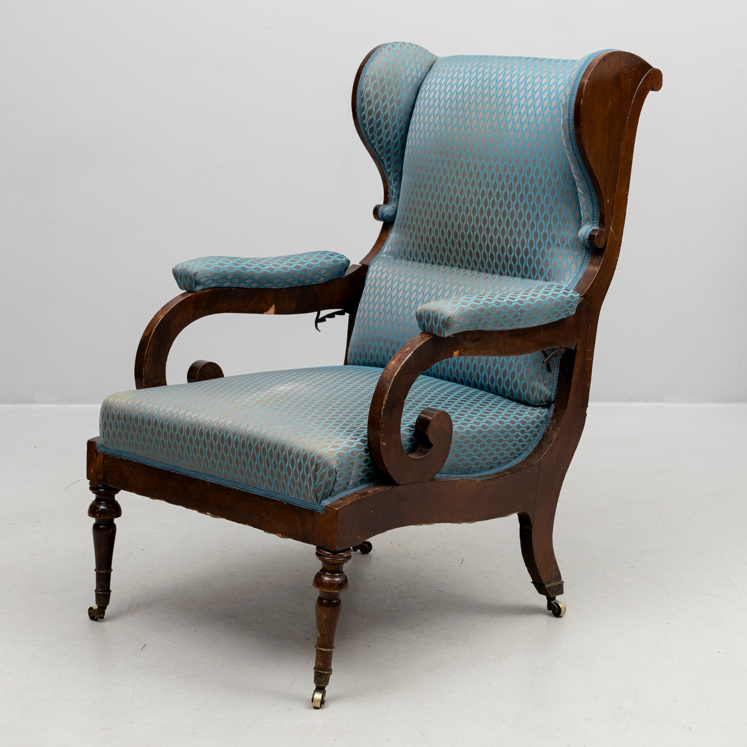 ÖRONLAPPSFÅTÖLJ, senempir, 1800-talets slut.