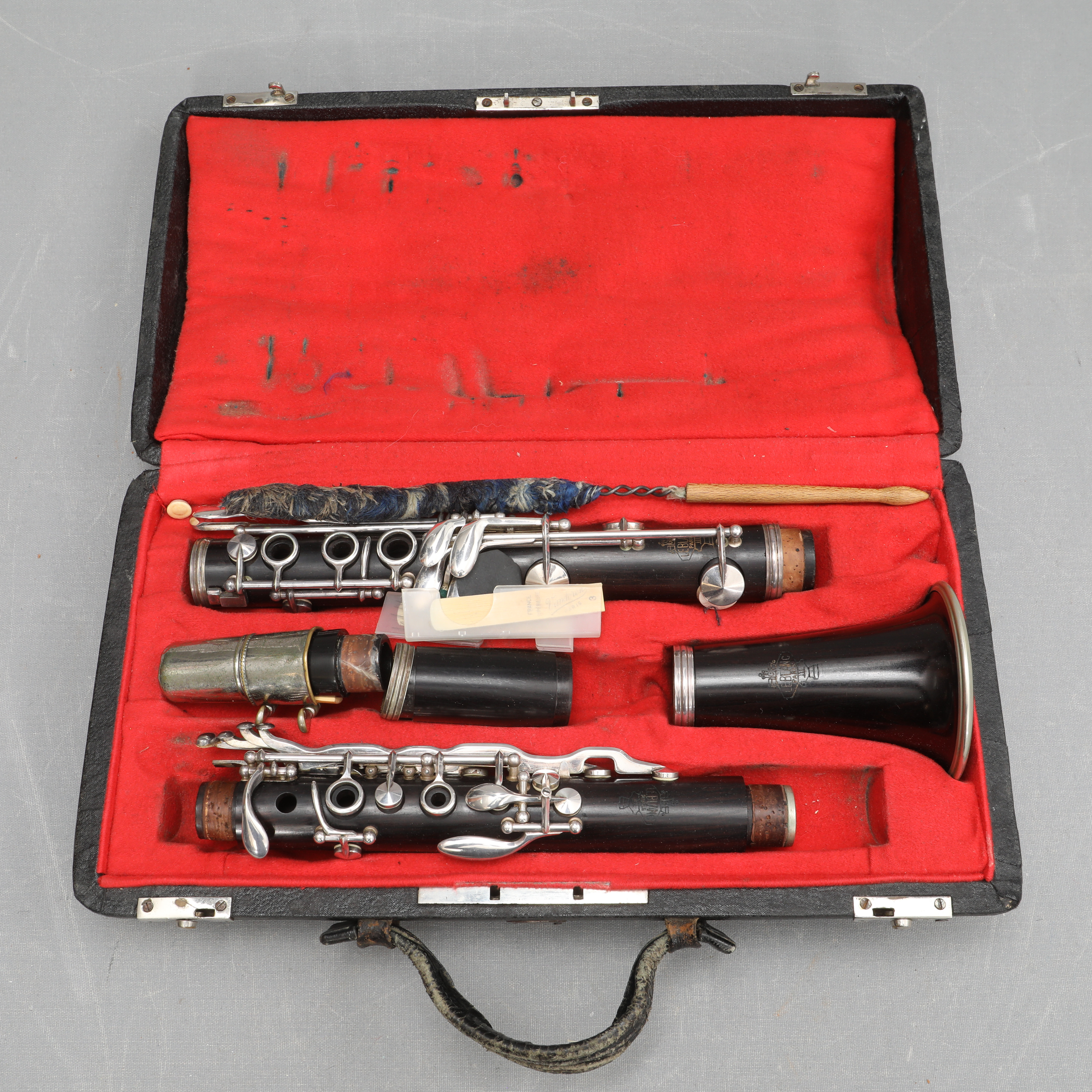 KLARINETT, samt väska, Leblanc, Paris.