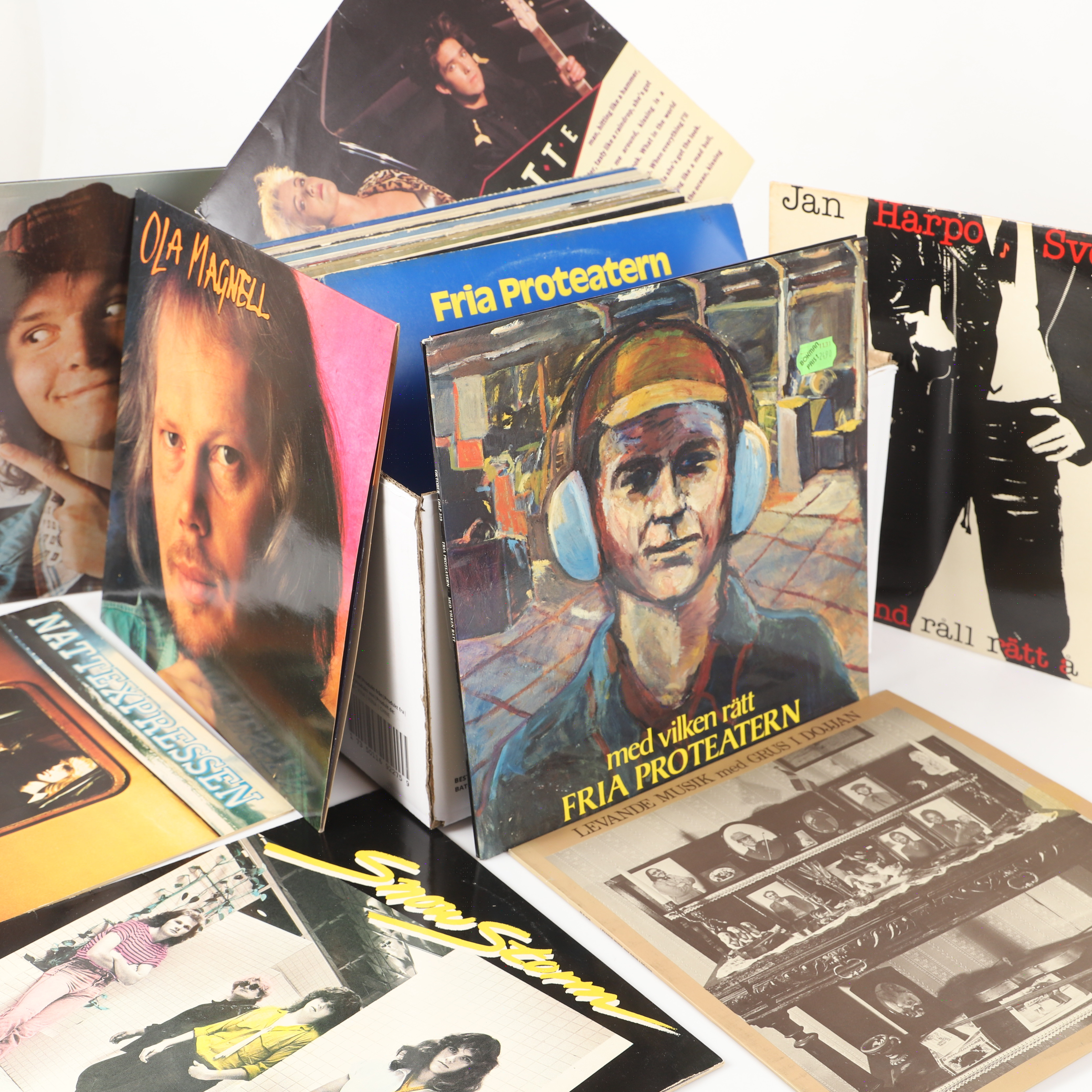 LP-SKIVOR, ca 50 stycken, blandade artister och genrer.