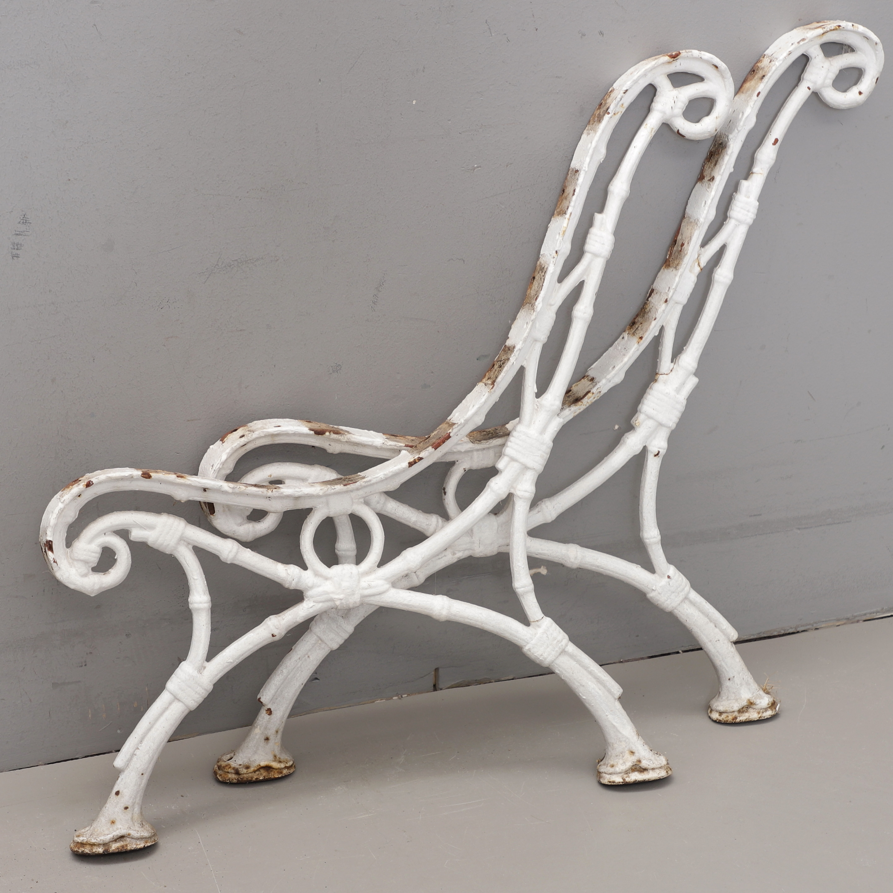 GAVLAR, ett par, gjutjärn. 1900-talets första hälft.