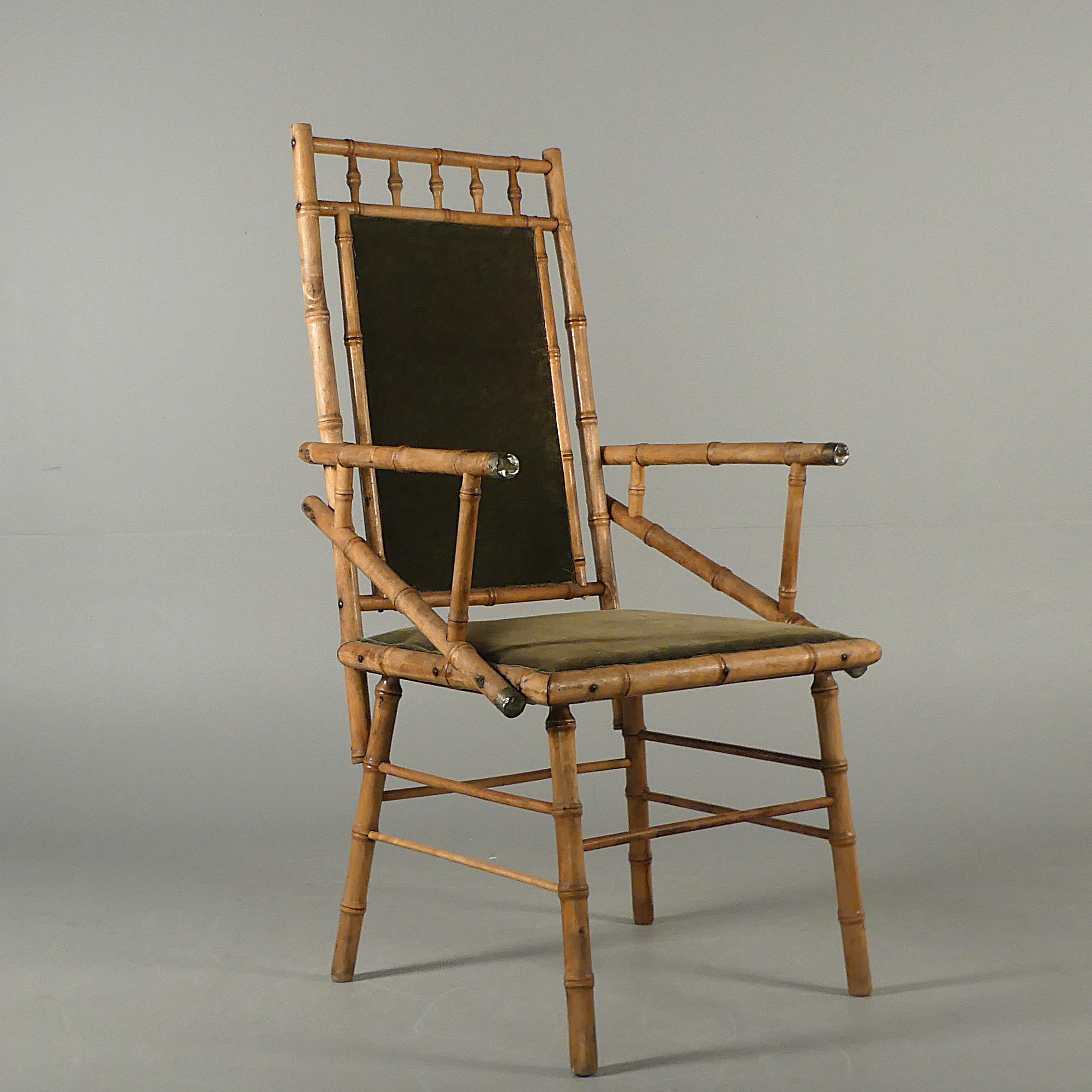 KARMSTOL, trä bambuimitation, kolonial stil, omkring 1900.