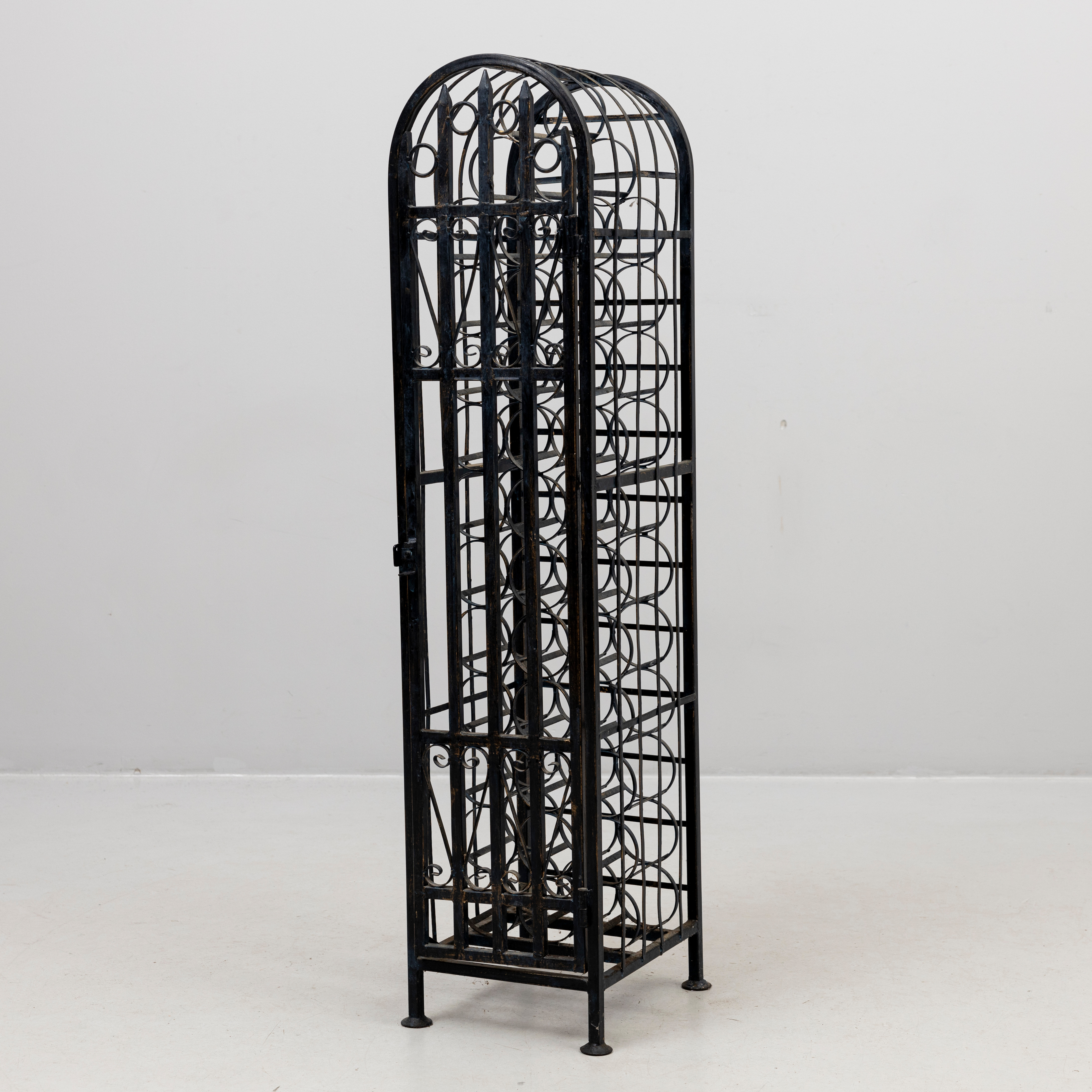 VINSTÄLL, smidesjärn, 1900-tal.