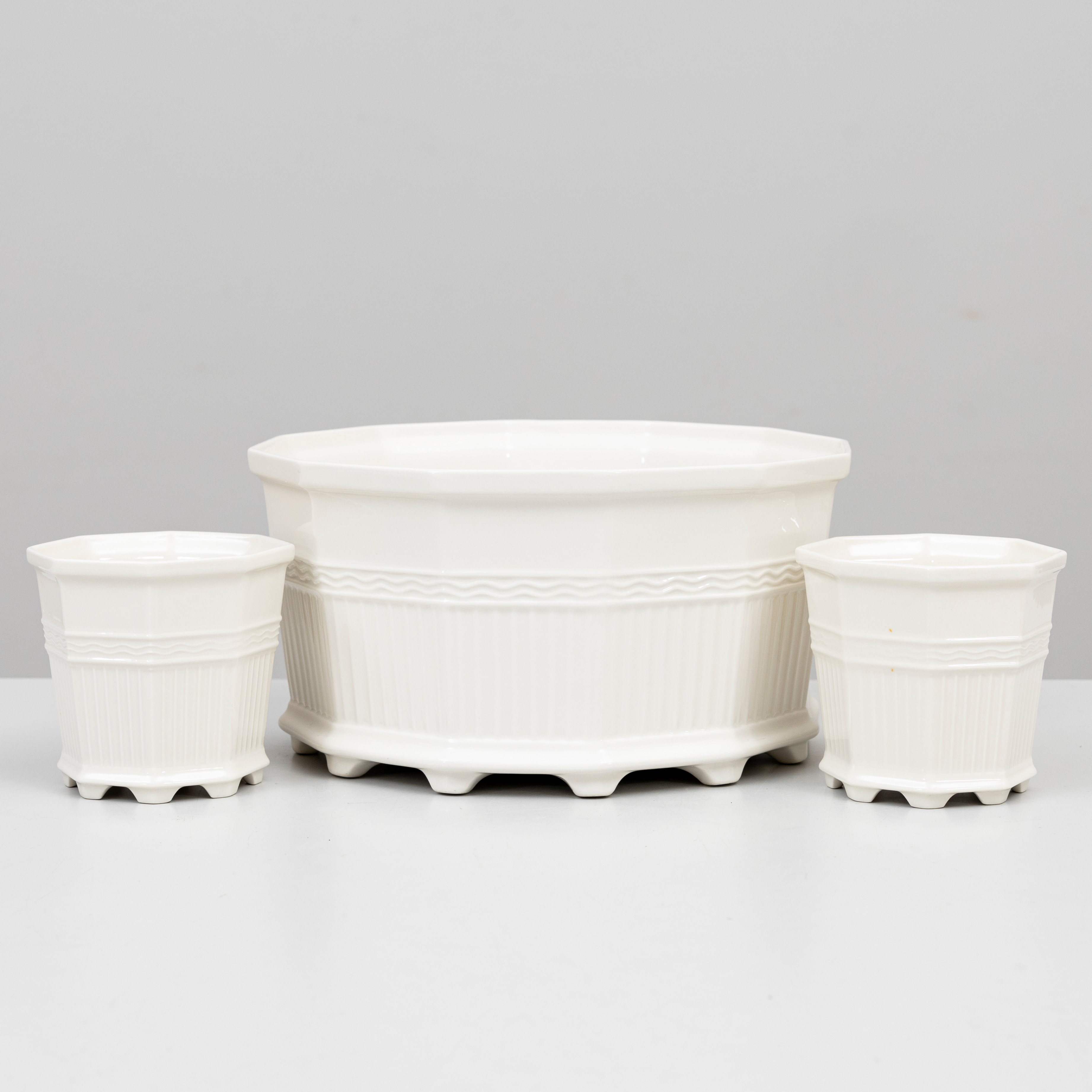 YTTERFODER, 3 st, porslin, "Prins Eugens Waldemarsudde", Gustavsberg och Rörstrand.