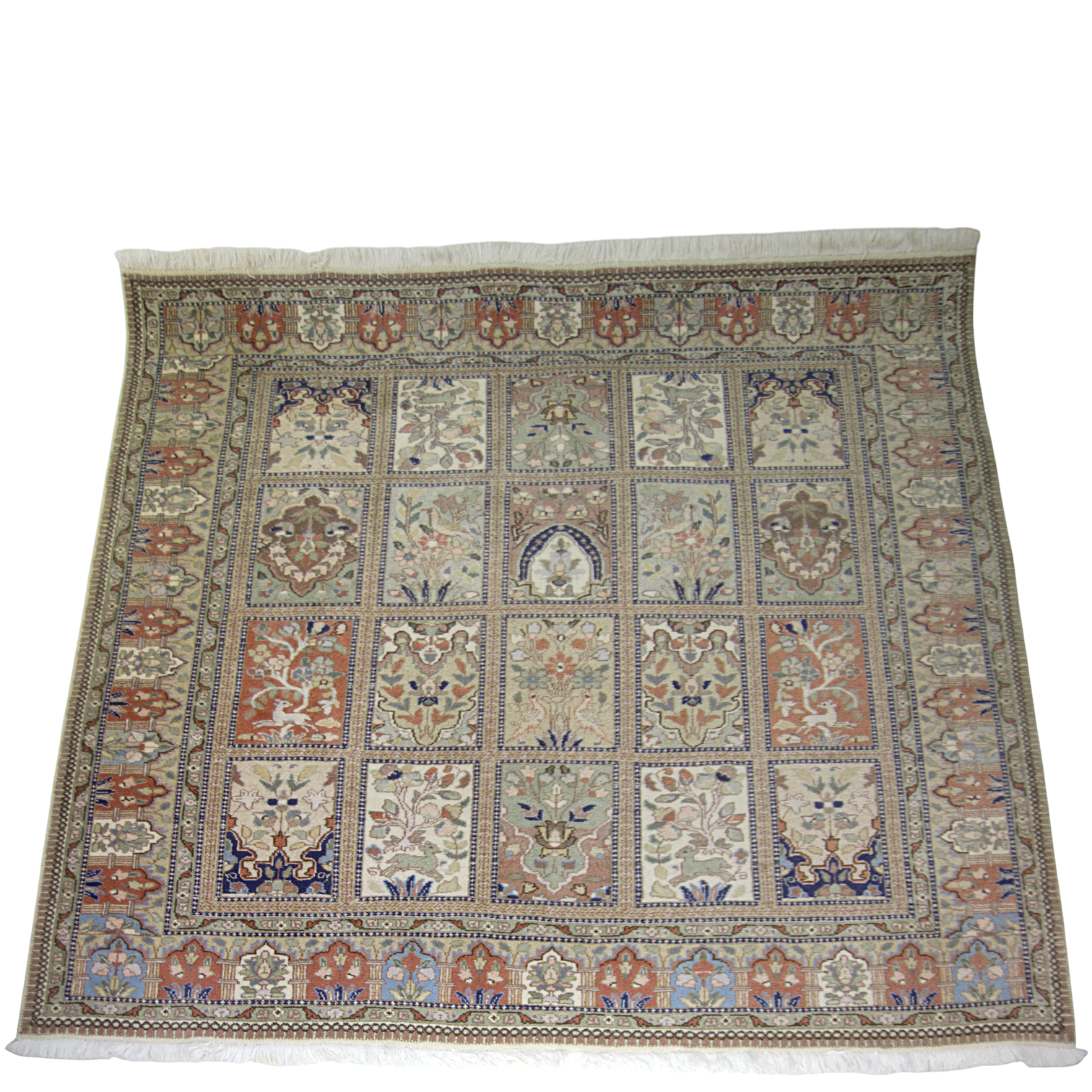 MATTA, trädgårdsmönstrad, ull, ca 205 x 202 cm.