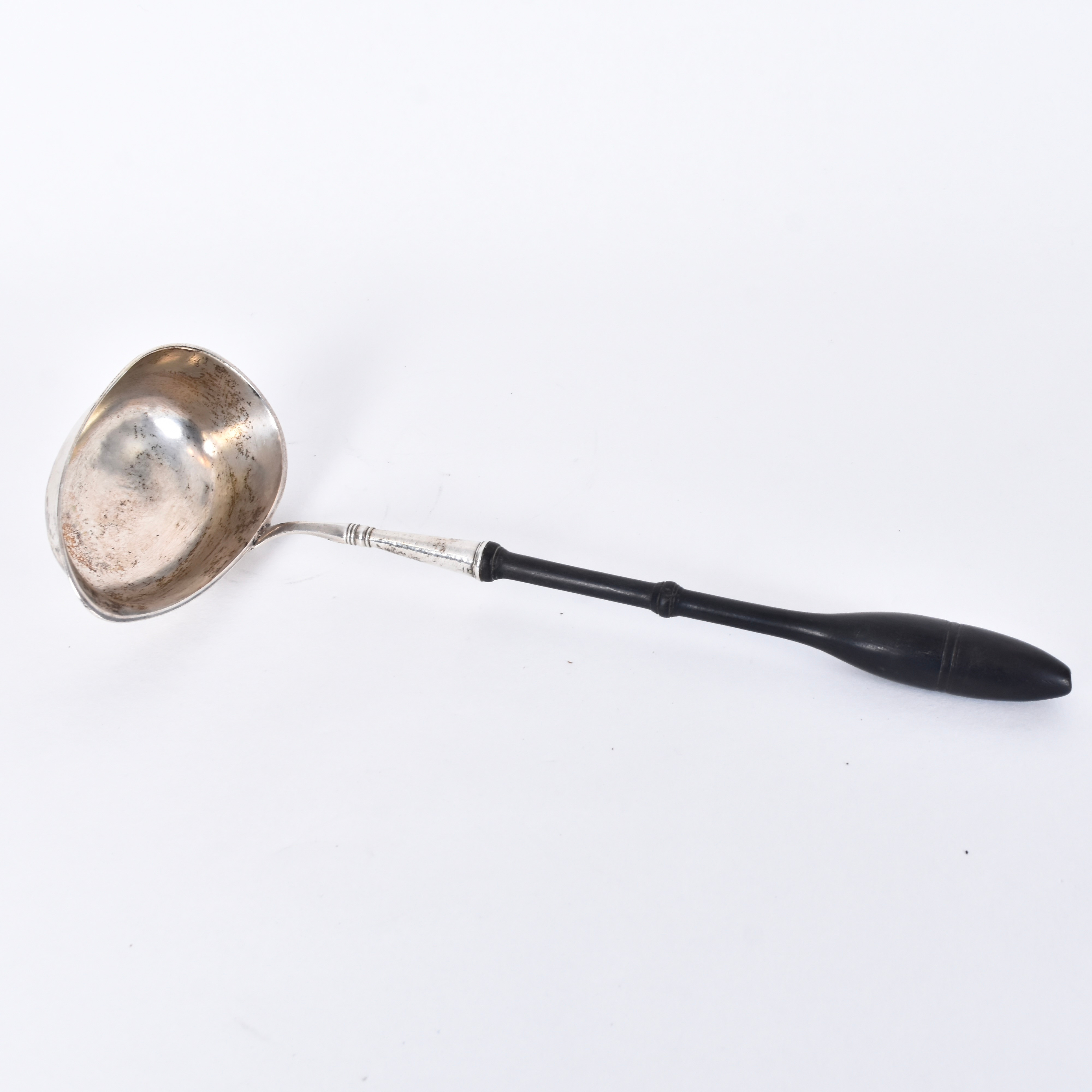 SOPPSLEV, silver med svärtat träskaft, gustaviansk, stämplad Jonas Jonasson Aspelin d y Ystad 1823.