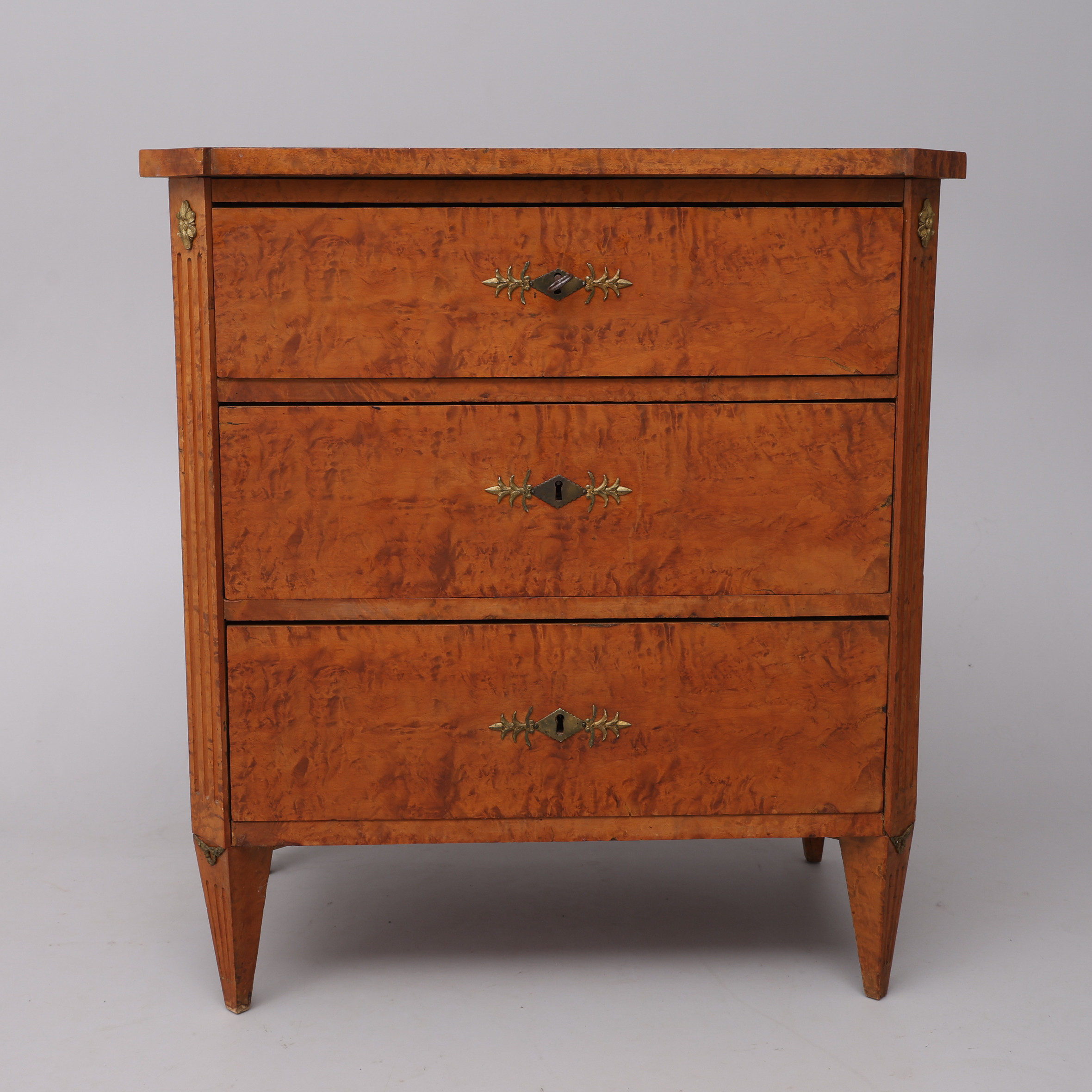 BYRÅ, SENGUSTAVIANSK TYP, 1800-TALETS FÖRSTA DEL, MÖJLIGEN FINLAND.