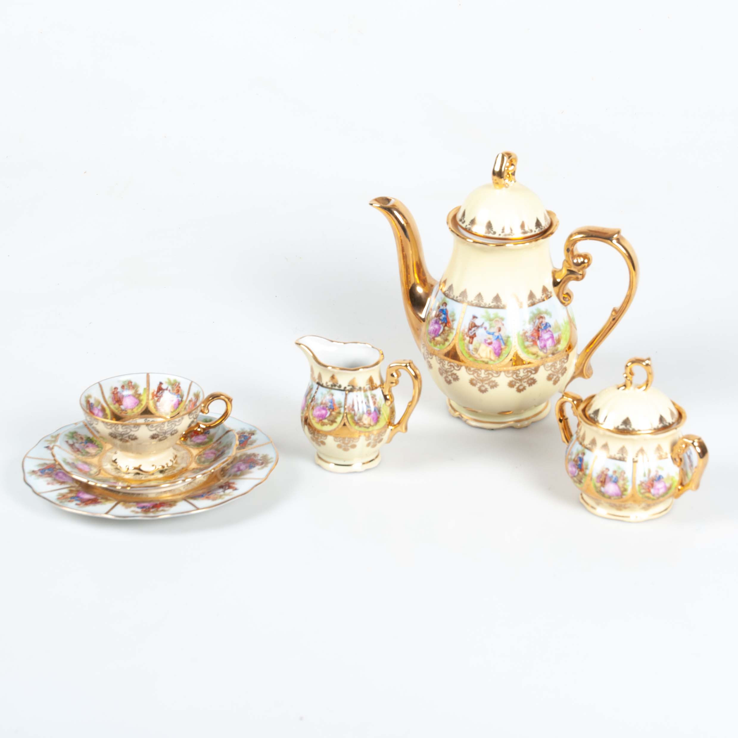 KAFFESERVIS. Kuba Porzellan, Bavaria Tyskland. 41 delar.