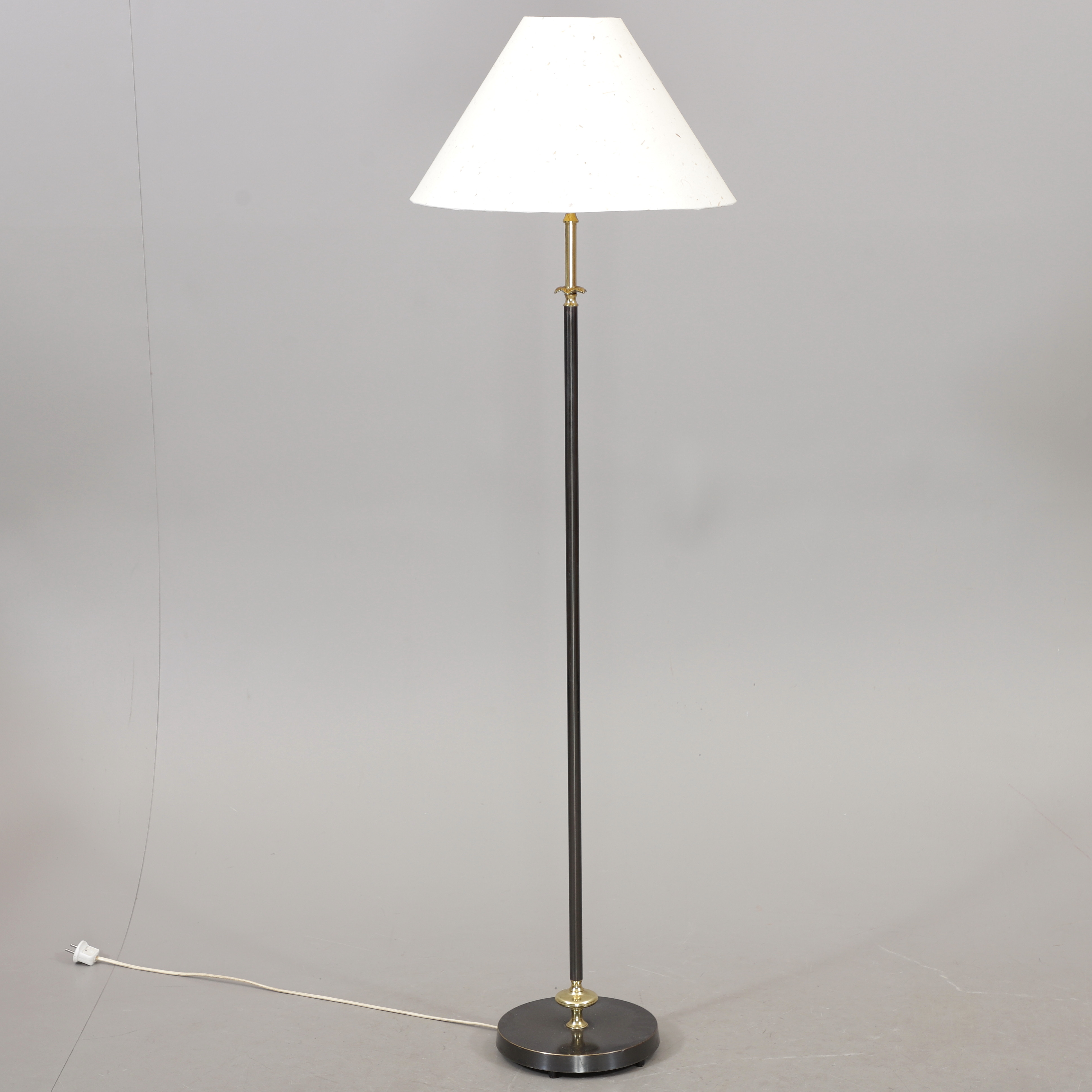 GOLVLAMPA, FLB, 1900-talets andra hälft.