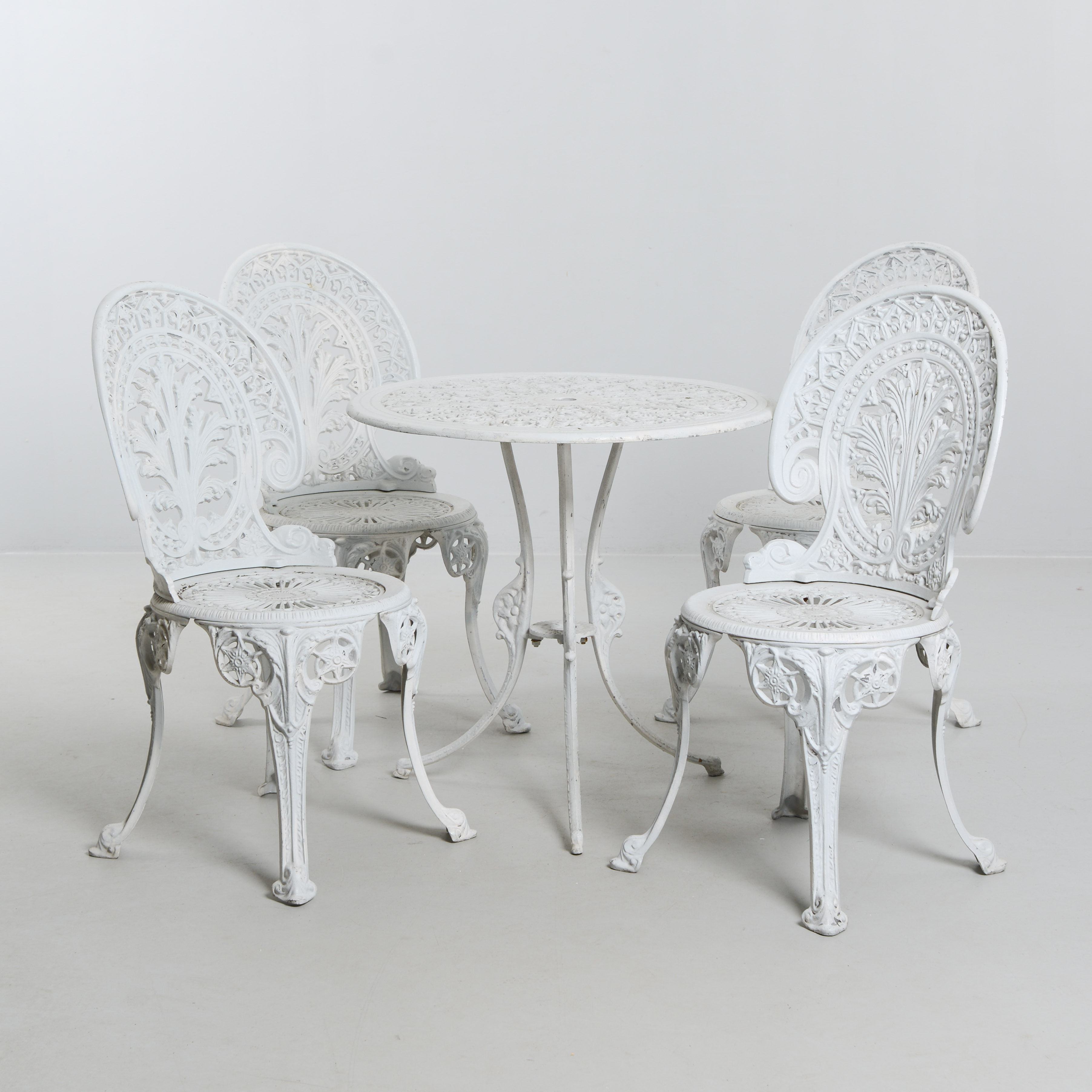 TRÄDGÅRDSGRUPP, 5 delar, gjutjärn, 1900-tal.