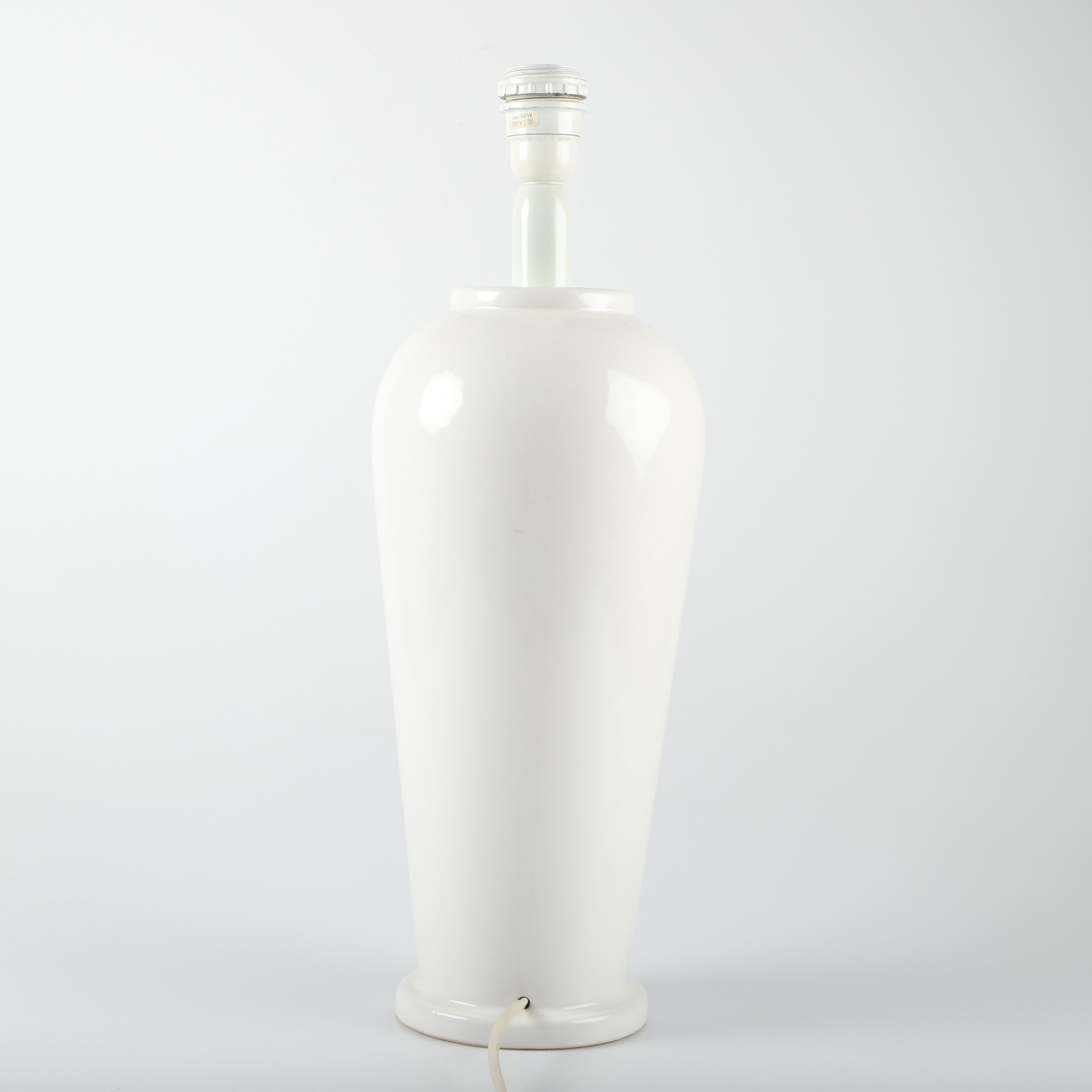 BORDSLAMPA, porslin, 1900-talets andra hälft.