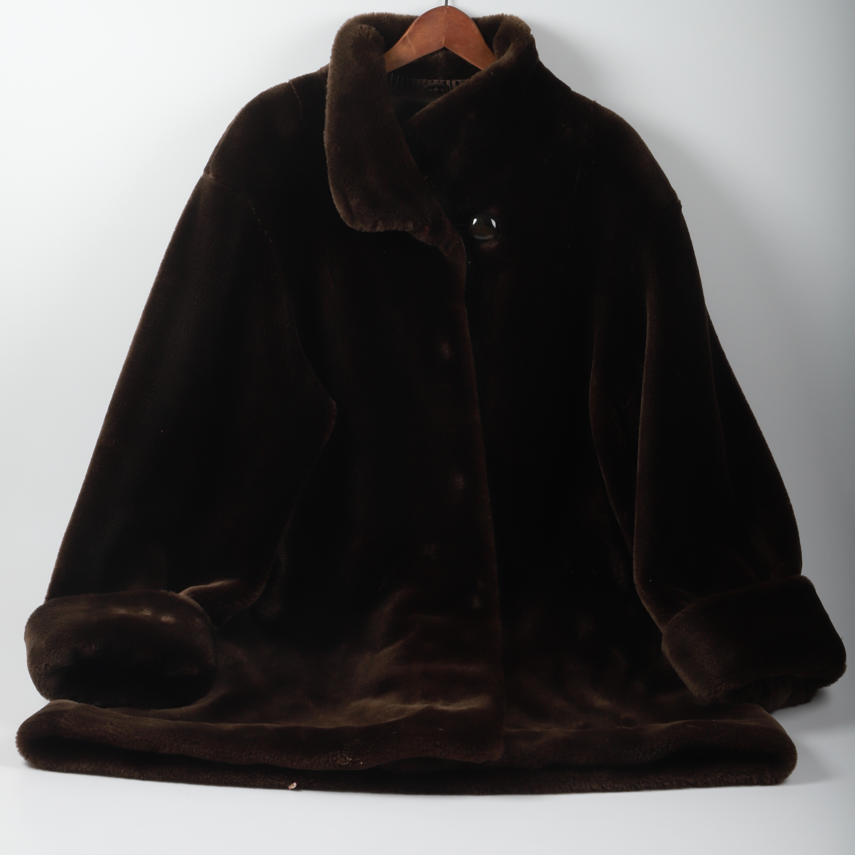 PÄLSKAPPA, konstskinn, 1900-talets senare del.