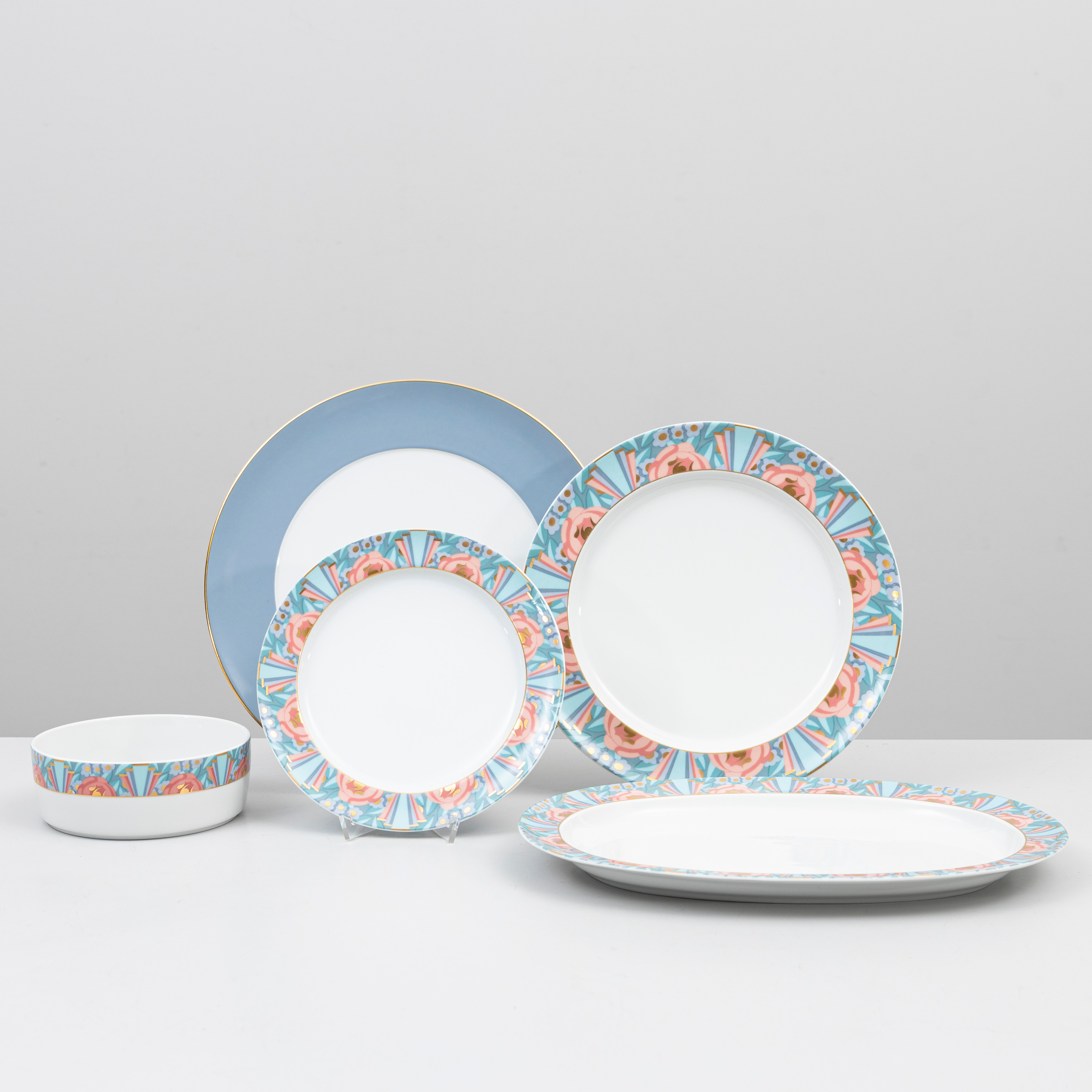 HEIKKI ORVOLA. Servisdelar, 24 delar, porslin, "Amoroso", formgiven 1989, Rörstrand och Arabia Design.