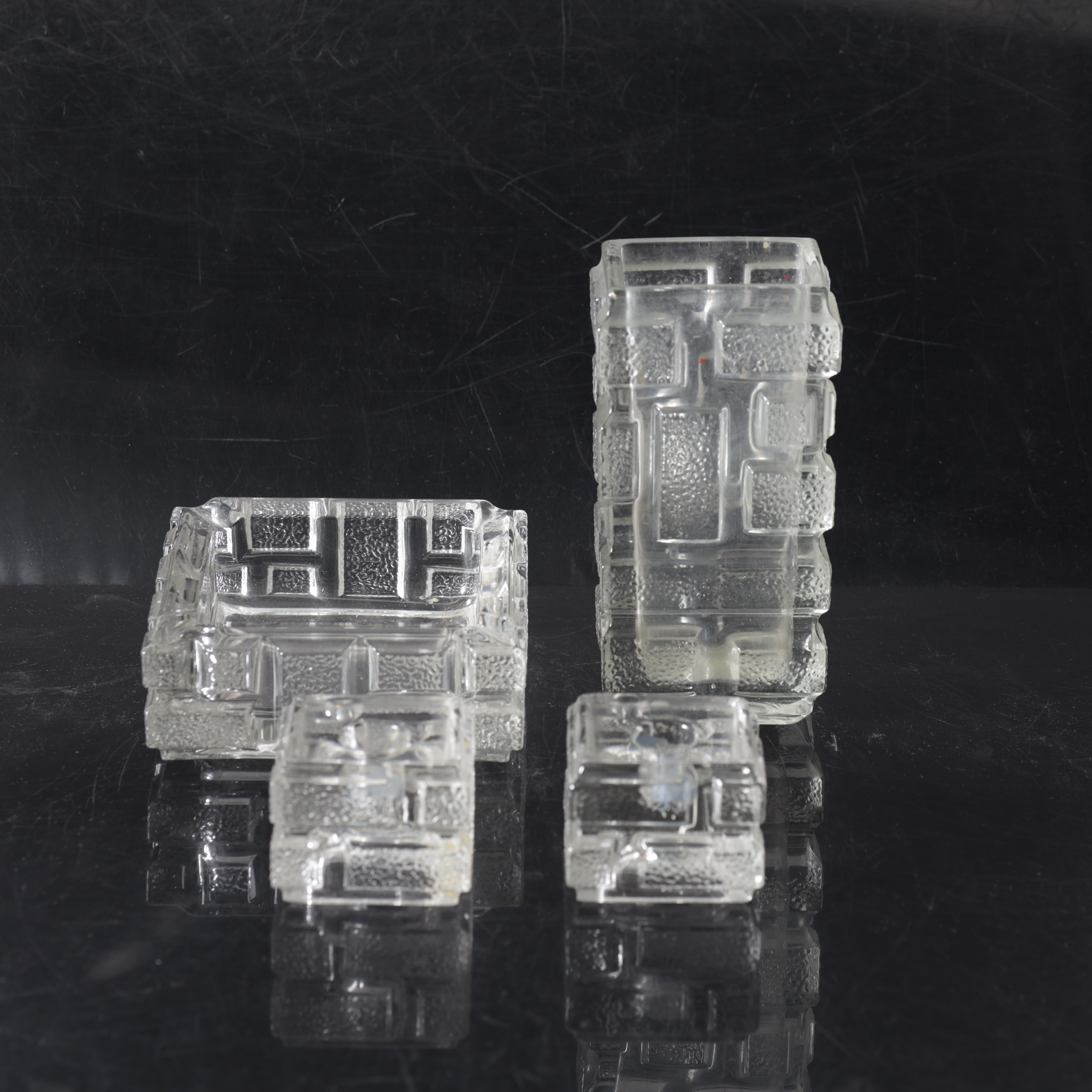 JIRI ZEJMON. 4 delar, "Brickwork", glas, 1900-talets mitt.