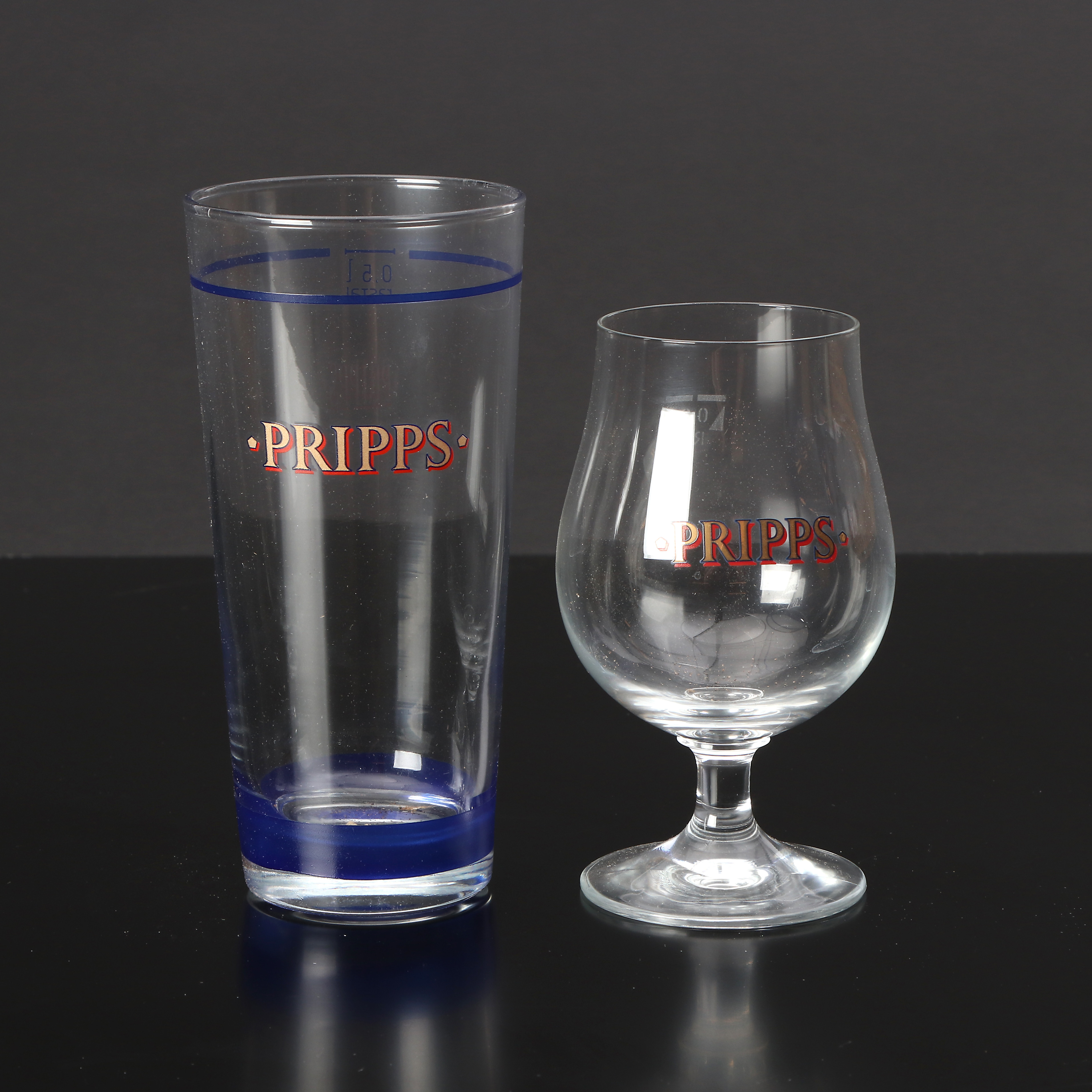 ÖLGLAS, 12+6 ST. Glas med reklamtryck från Pripps. Samtida tillverkning. Bl.a. Ritzenhoff.