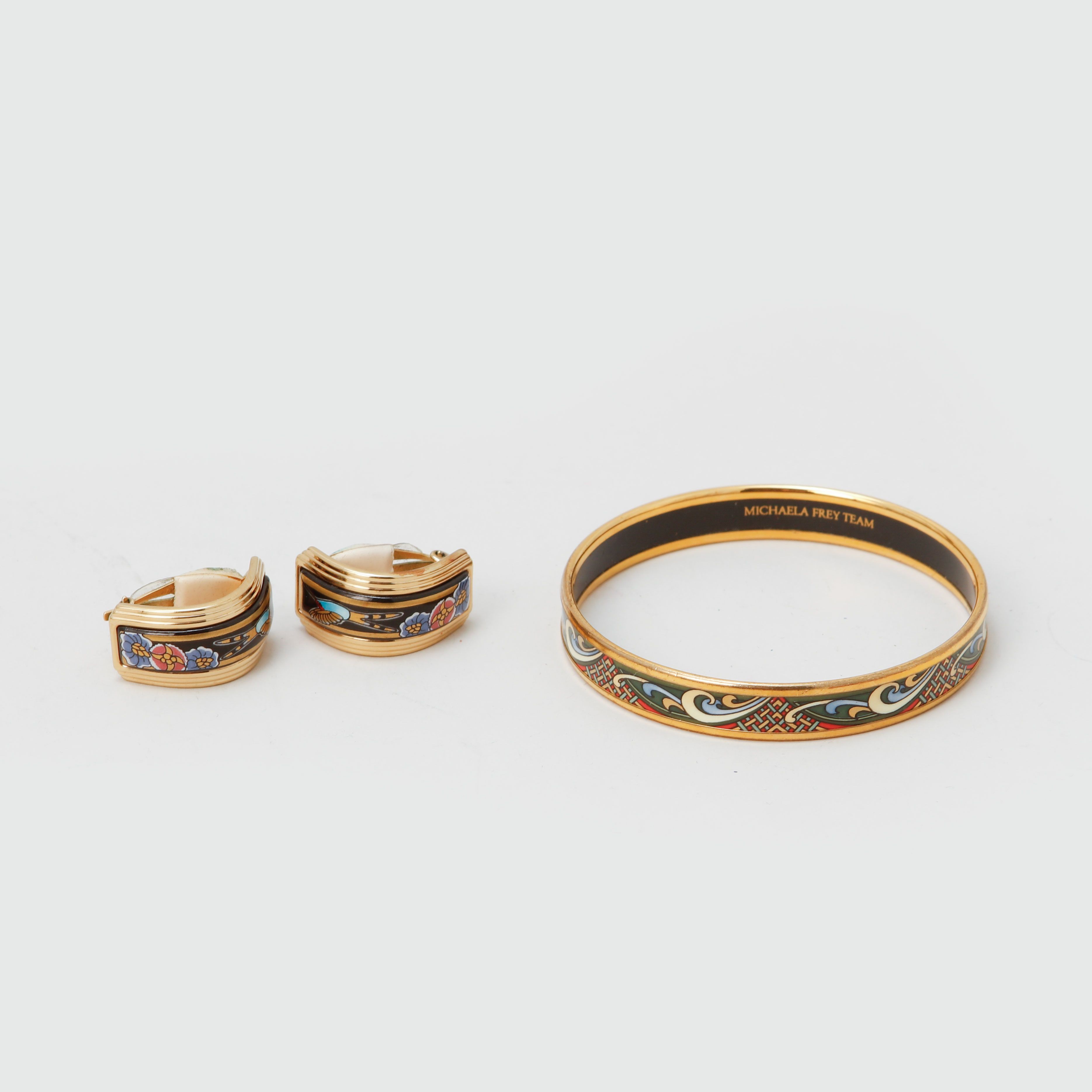 ARMRING samt ÖRHÄNGEN, ett par, Michaela Frey Team, Österrike.