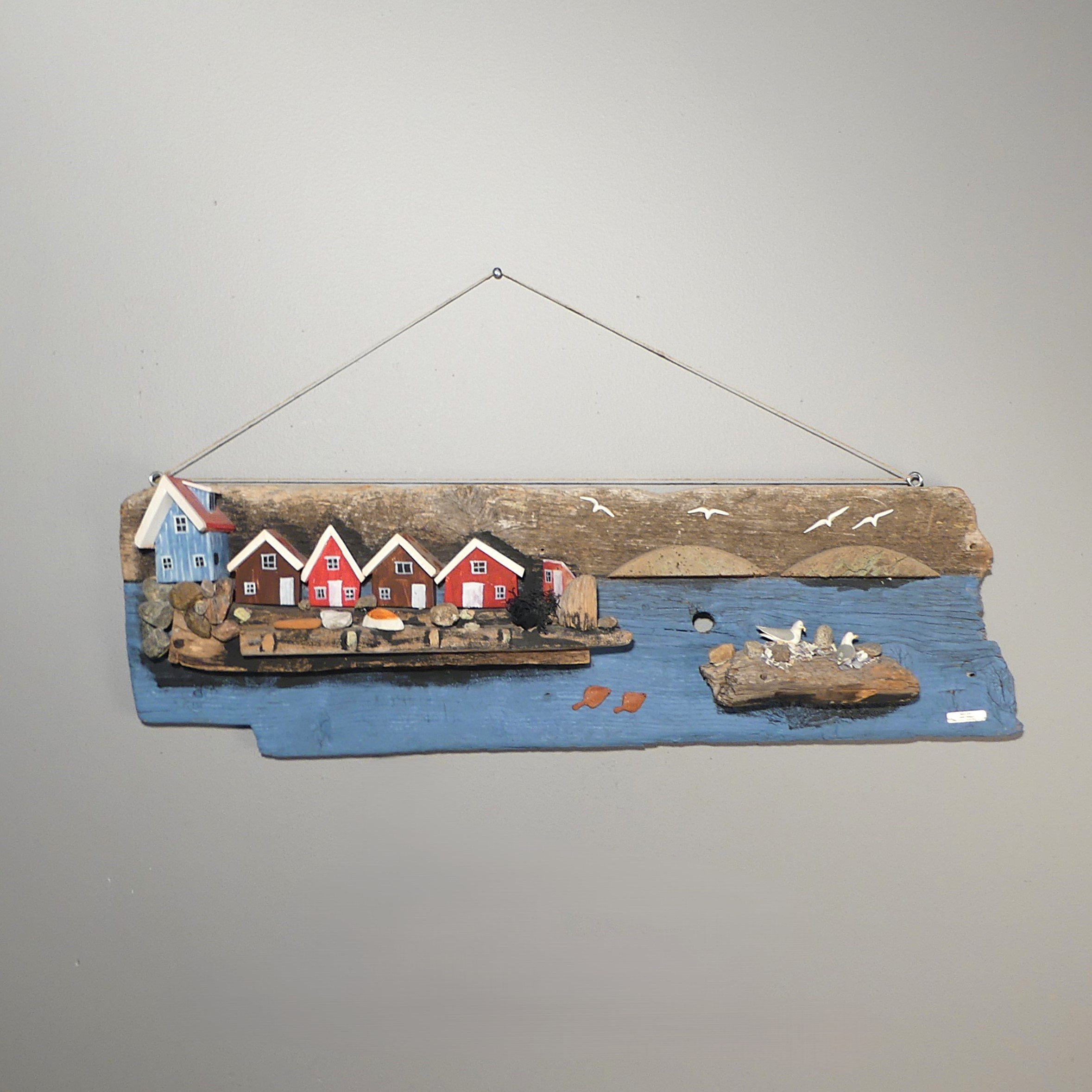 VÄGGSKULPTUR / DRIVVEDSKONST, sjöbodar, Lasse Larsson Mås-Art.