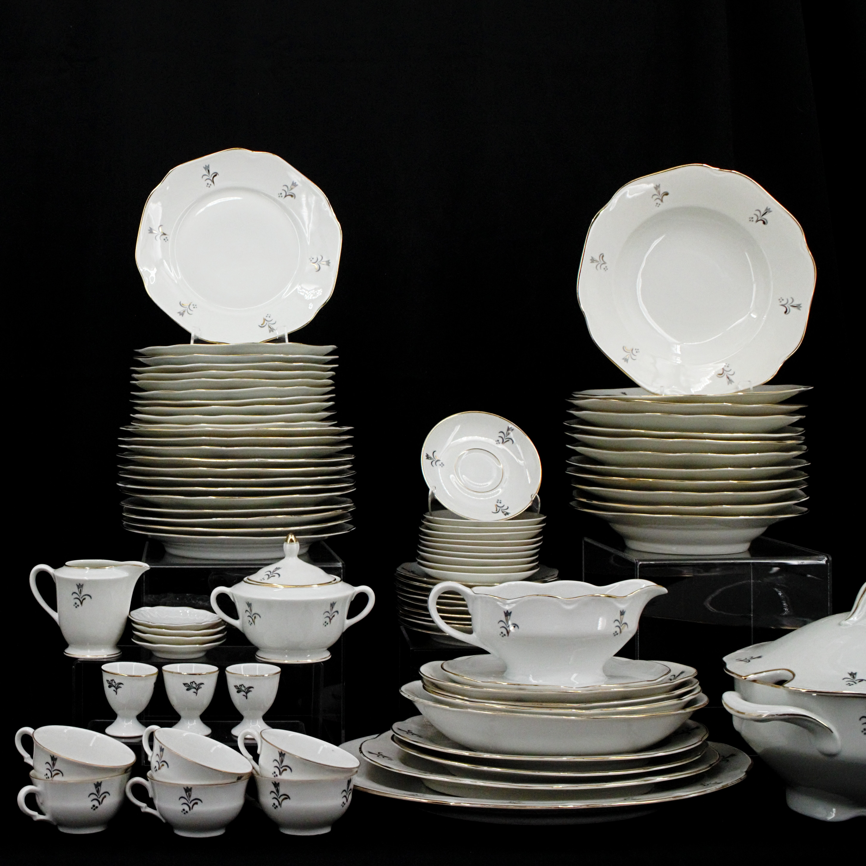 MAT- & KAFFESERVIS, 79 delar, porslin, KP, Karlskrona, 1900-talets mitt.