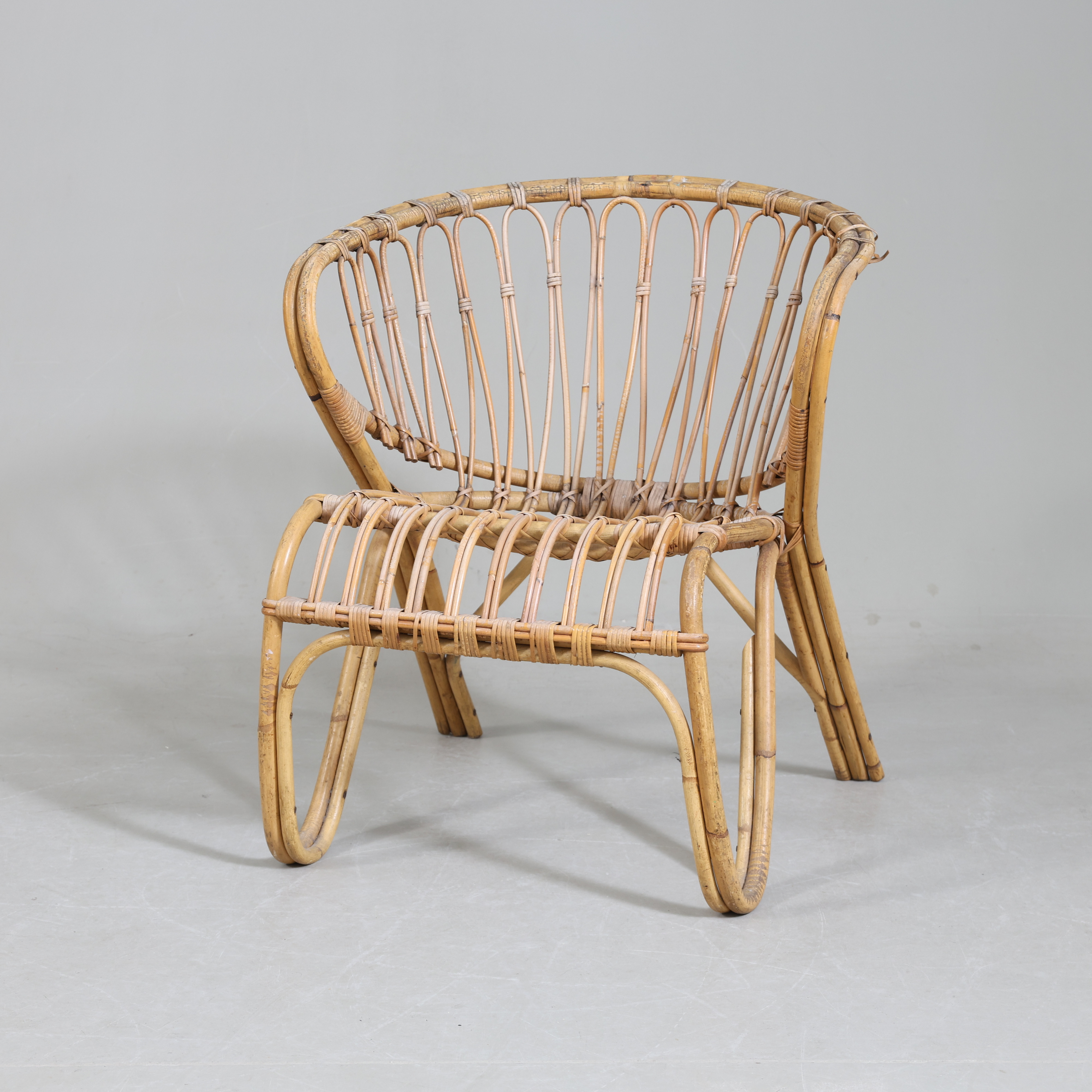 VIGGO BOESEN. TILLSKRIVEN. fåtölj, bambu & rotting, "Fox chair", 1900-talets.