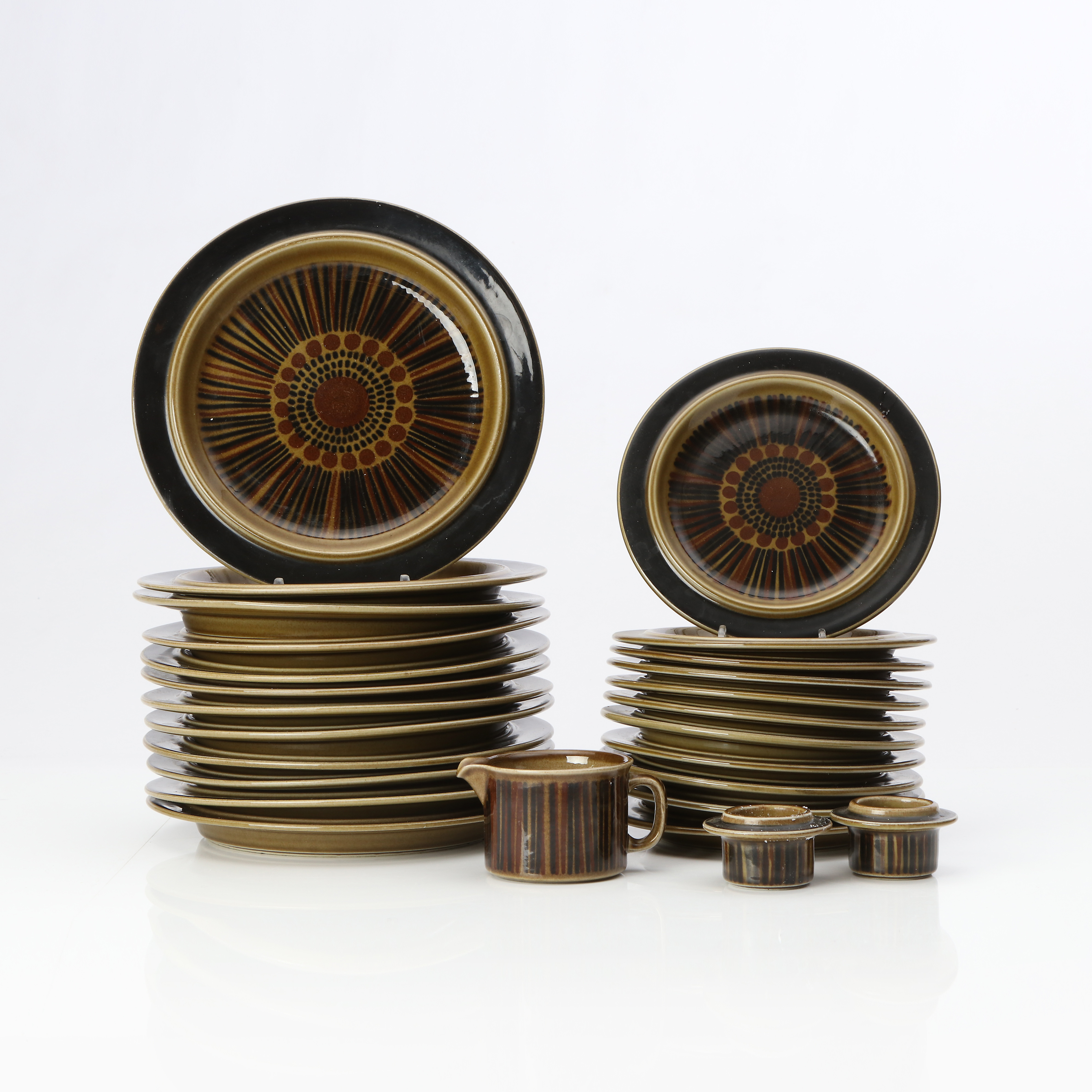 GUNVOR OLIN-GRÖNQVIST. MATSERVISDELAR, 26 ST. Arabia, "Kosmos".