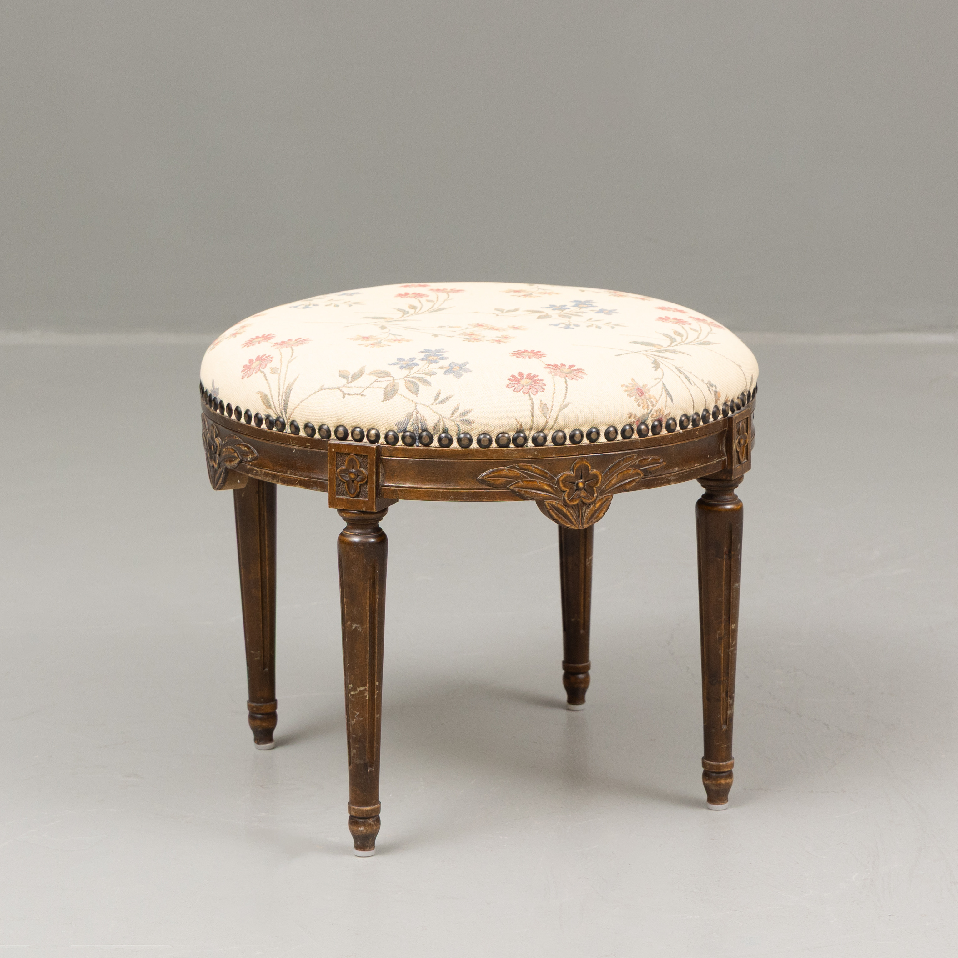 PALL, gustaviansk stil, 1900-talets andra hälft.