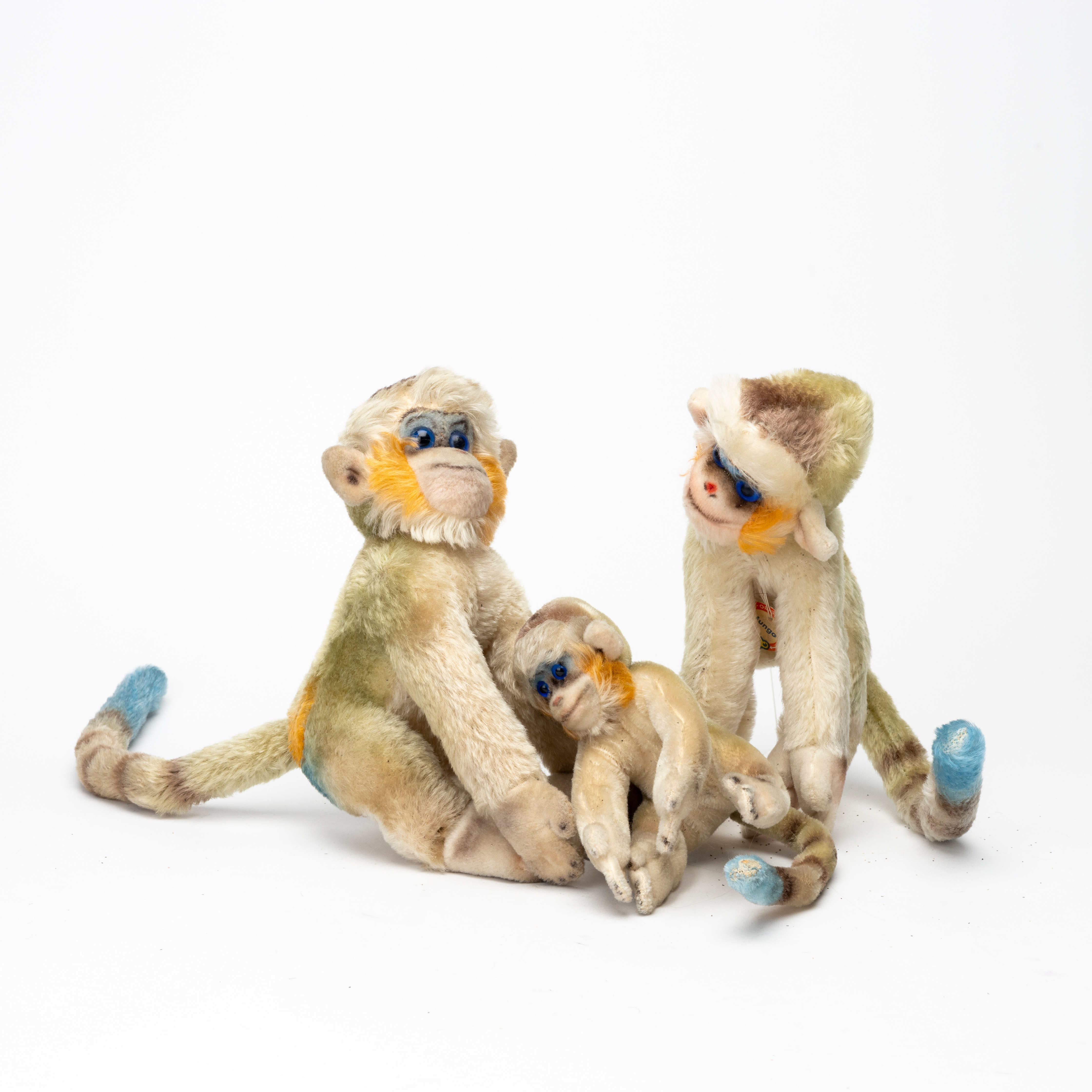 STEIFF, 3 st Mungo apor, 1900-talets mitt.