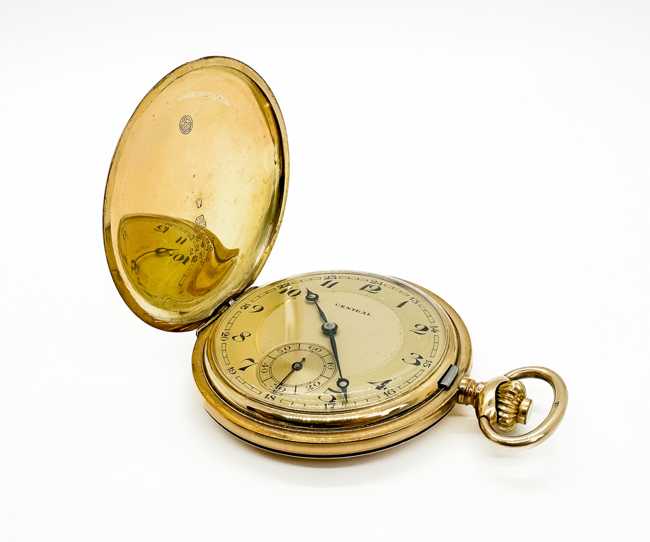 FICKUR, Savonette, Central, 14k guld, 1900-talets första hälft.