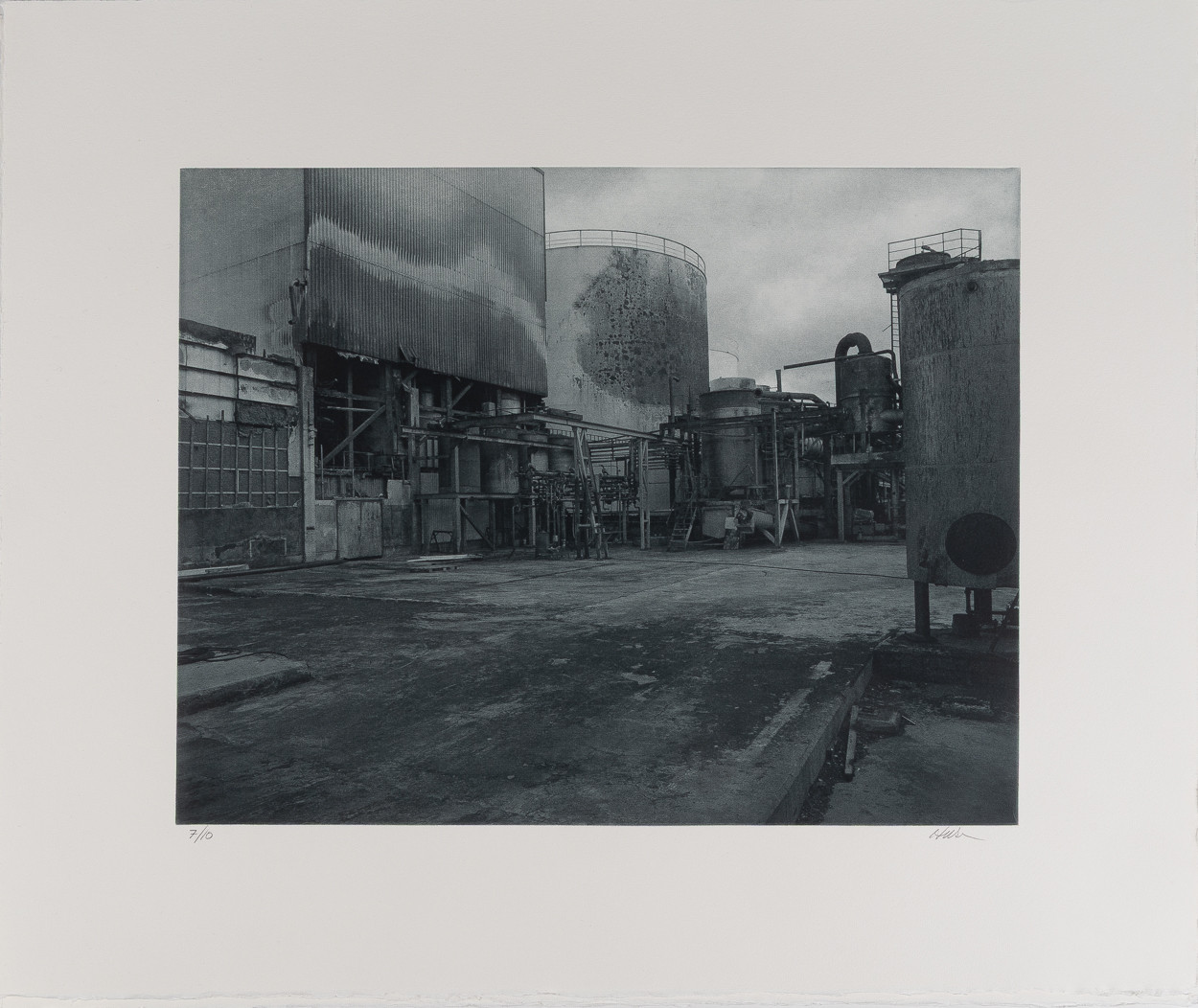 PATRICK HUSE (NORGE, FÖDD 1948). Kompositioner, 4 stycken, bl a industrimotiv, etsningar, oramade blad.