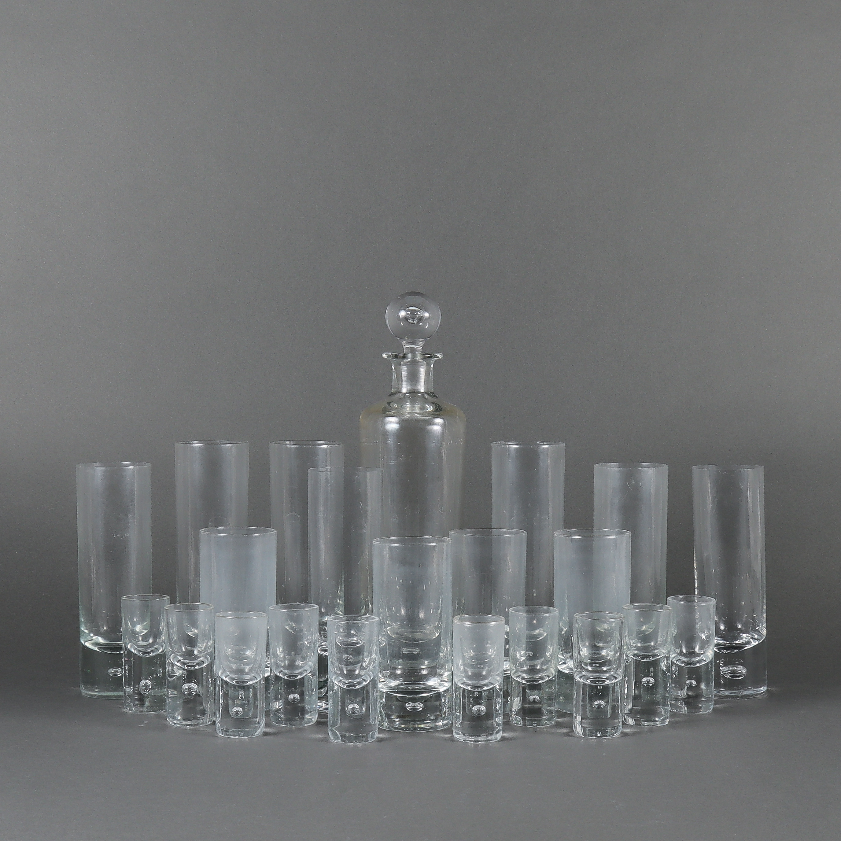 GLASSERVIS Kosta Pippi, Walter Hickman.