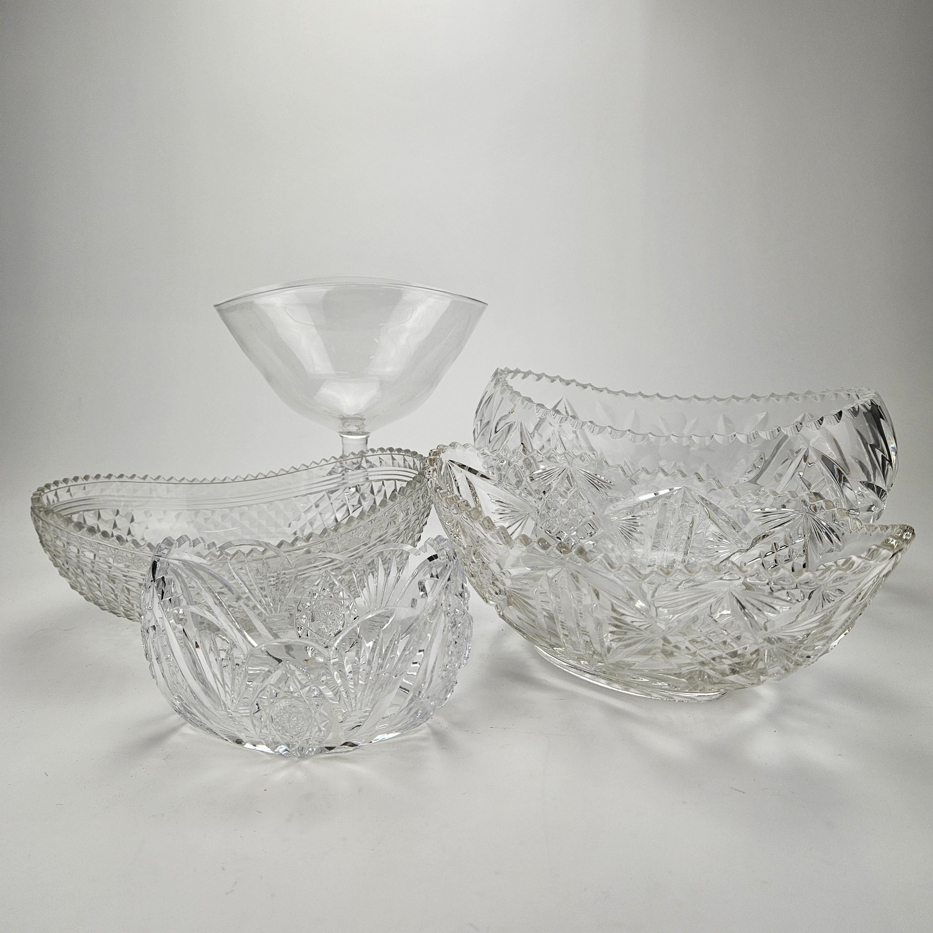 JARDINJÄRER, 4 st, SKÅL PÅ FOT, Kosta.