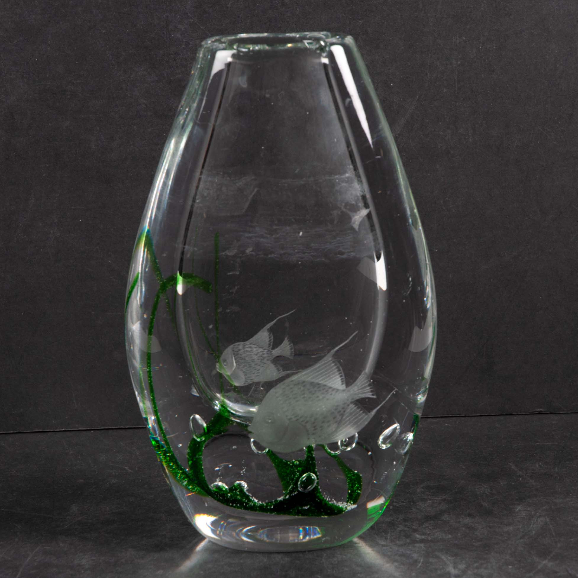 VICKE LINDSTRAND. Kosta, "Mykene" vas.