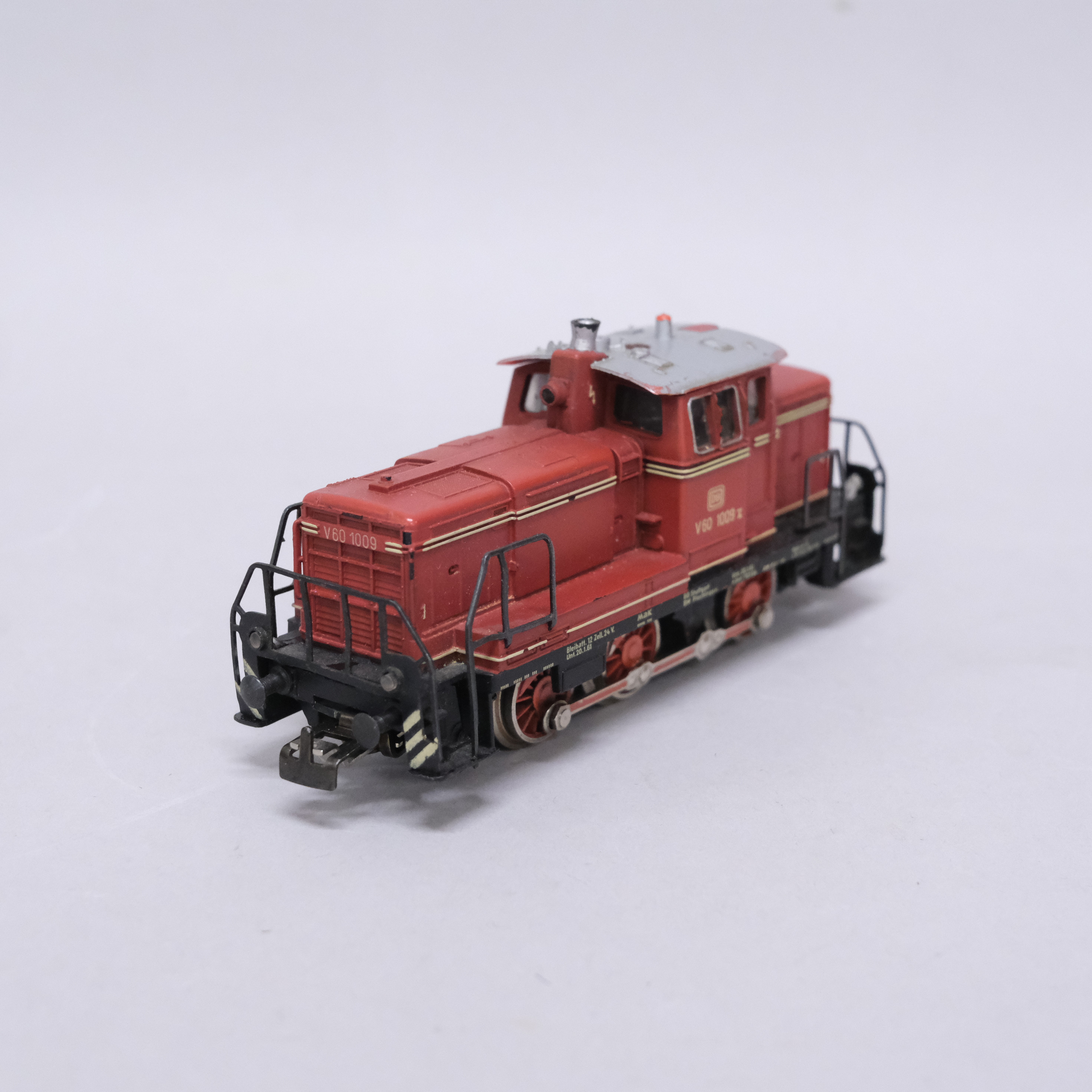 MÄRKLIN. MODELLJÄRNVÄG, DIESELLOK. "DB V60 1009". SKALA H0.