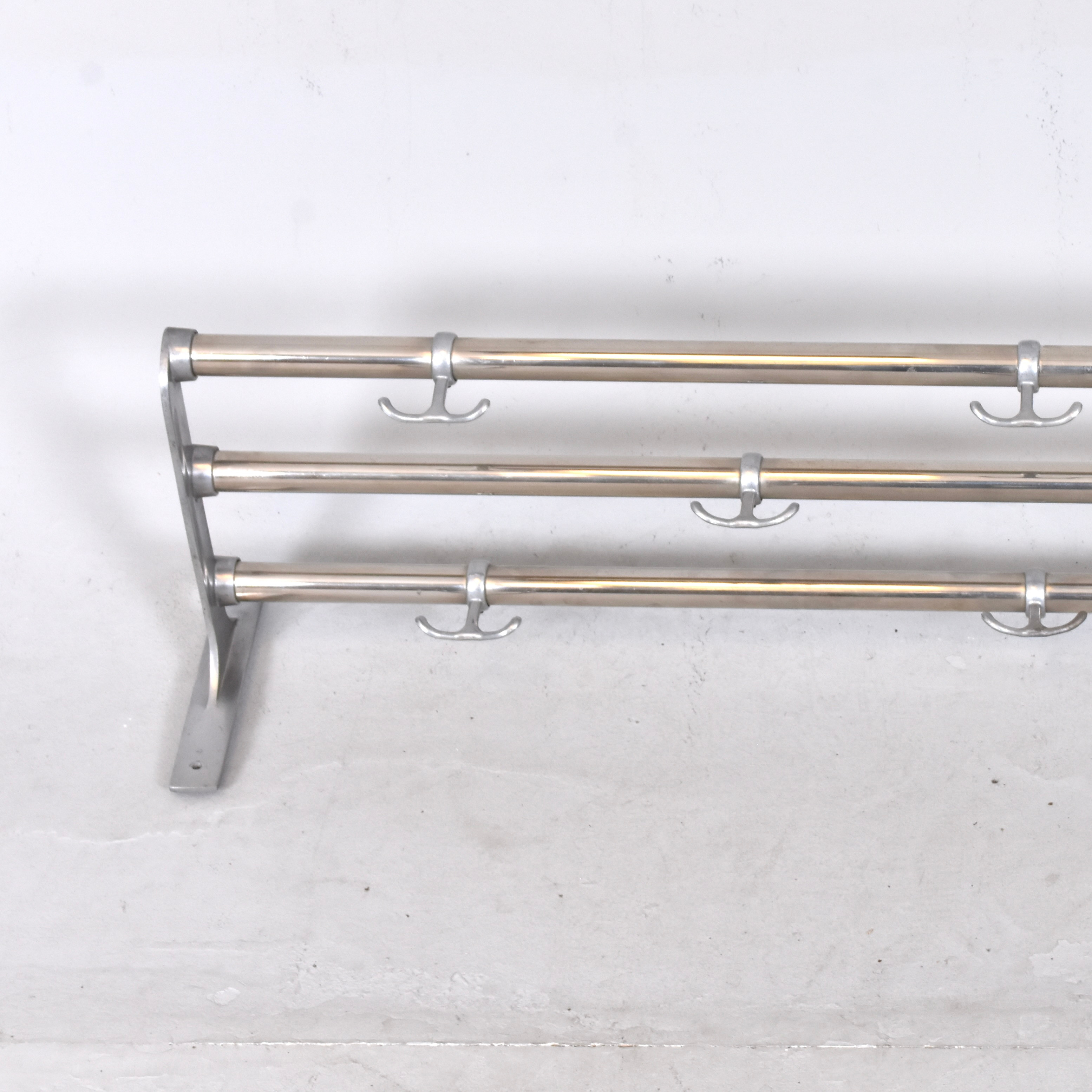 HATTHYLLA, kromad metall, Funkis, 1900-talets första hälft.