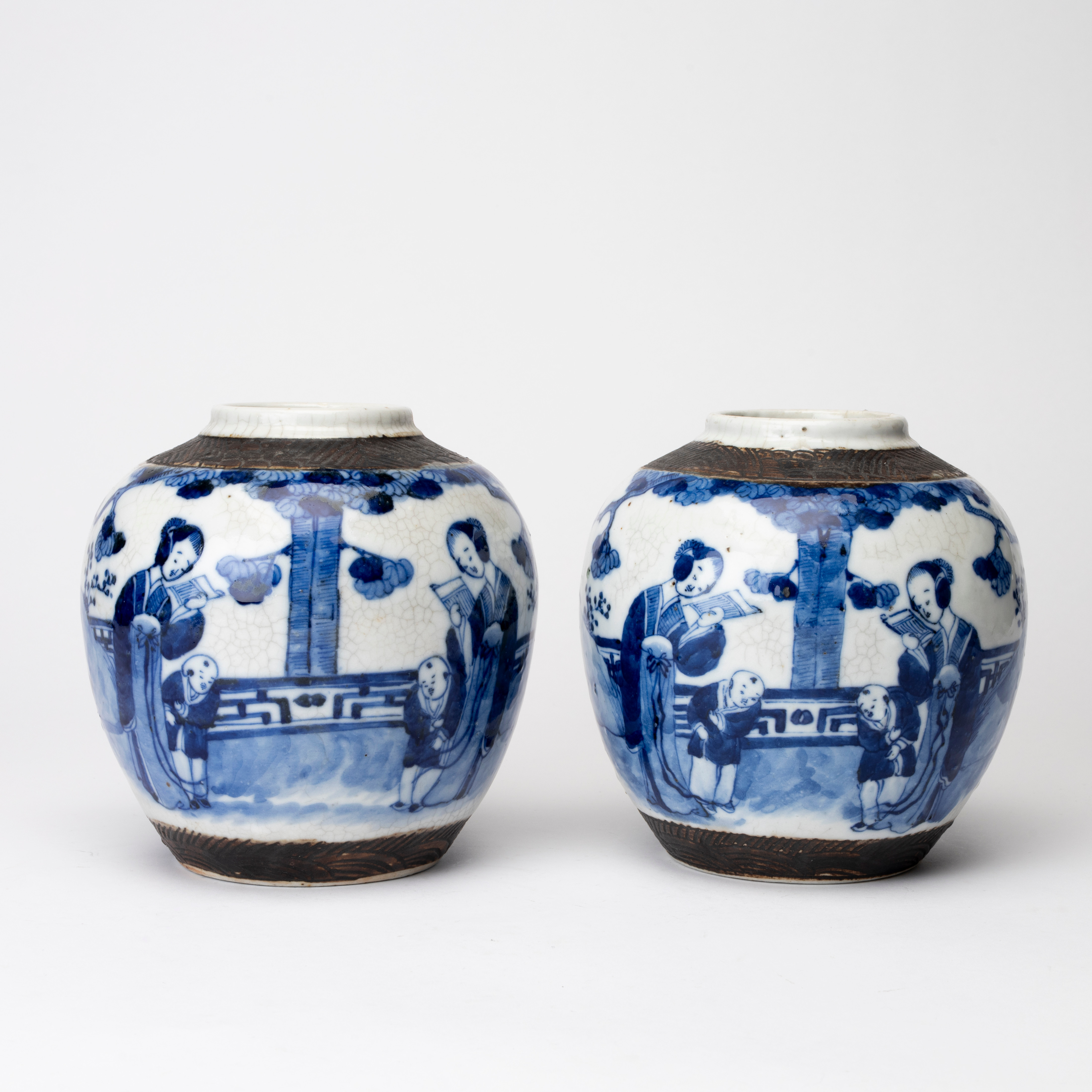 BOJANER, ett par, porslin, Kina, 1900-tal.