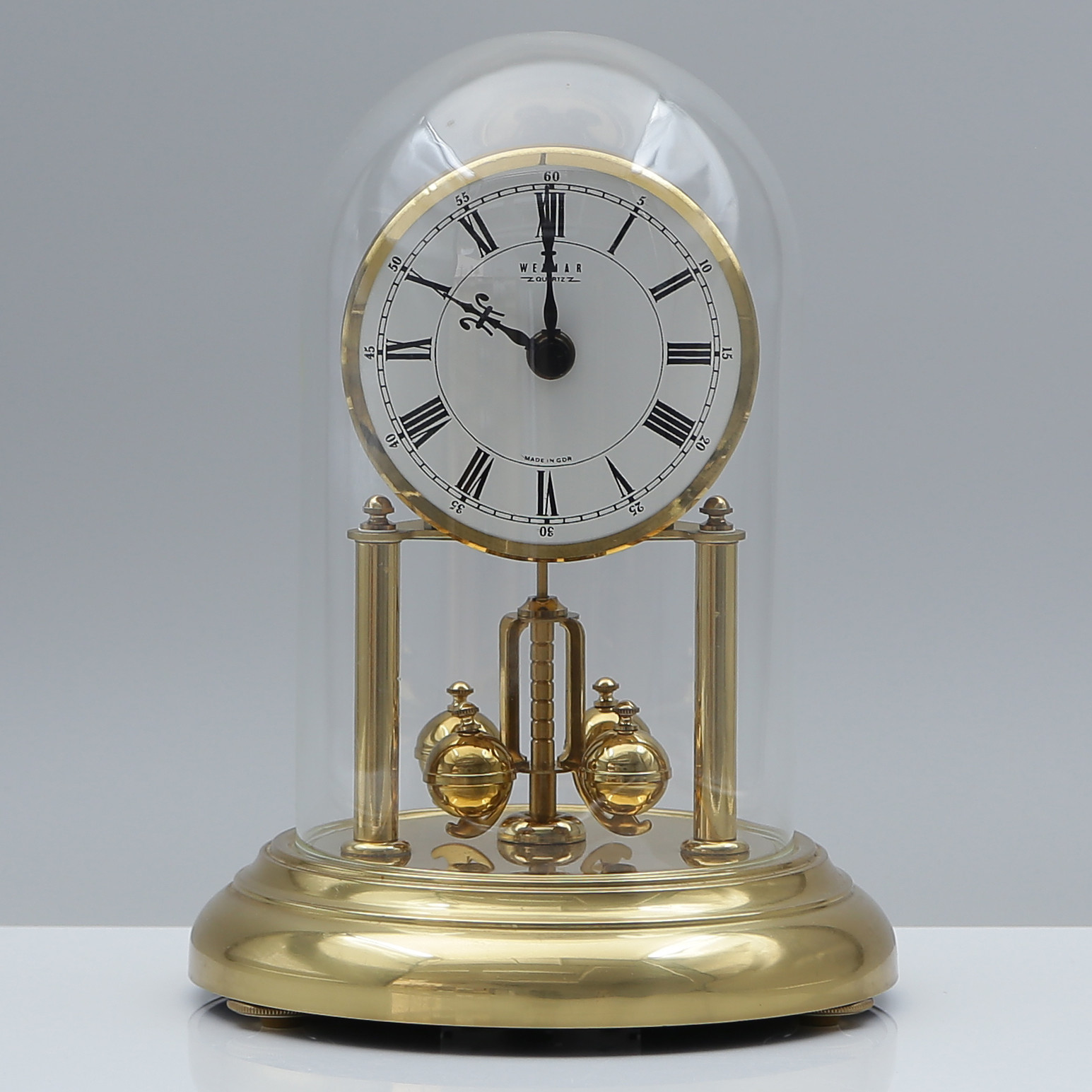 ÅRSUR "WEIMAR" KUPA I GLAS, MADE IN GDR.