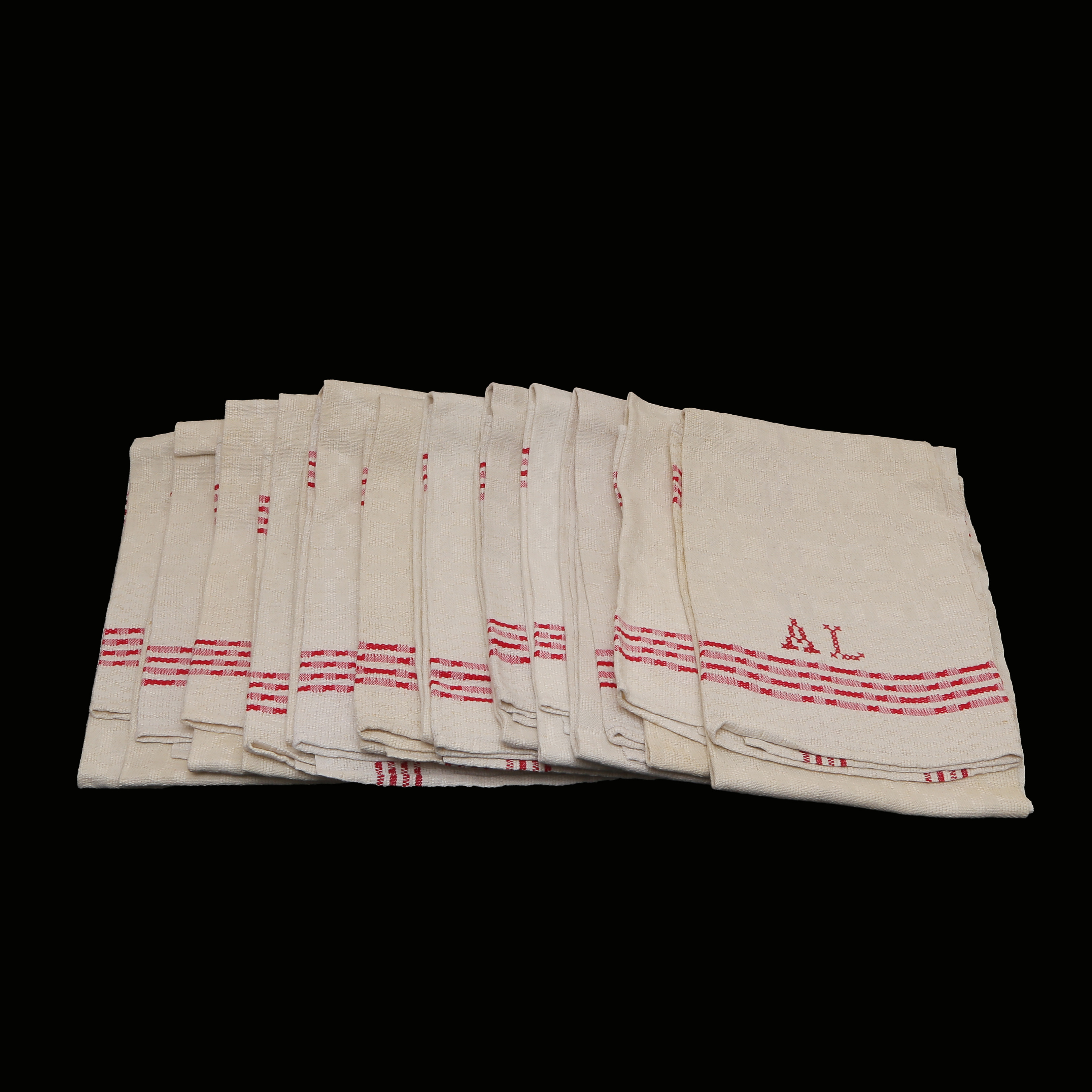 12 KÖKDHANDUKAR I LINNE, 1900-TAL.