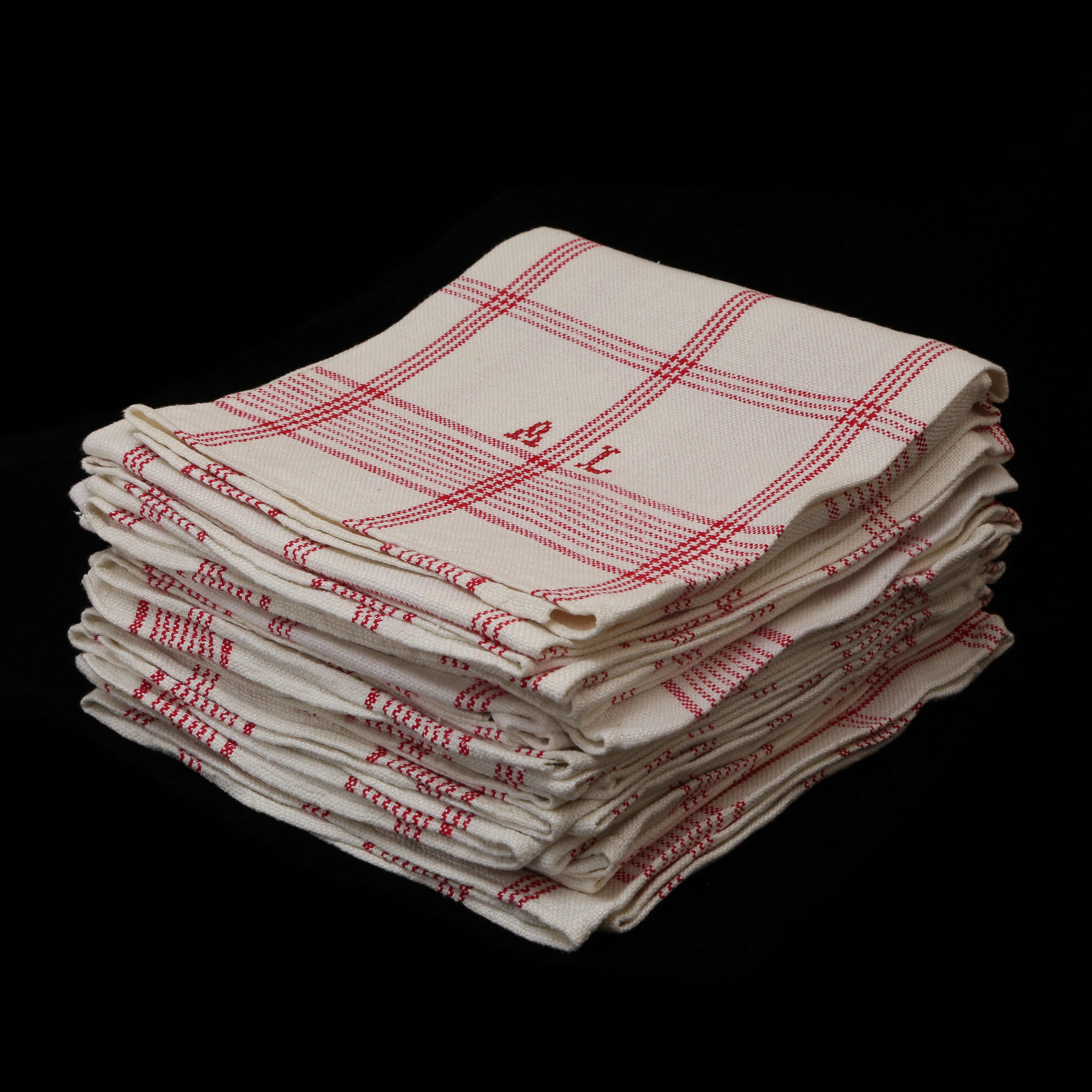 12 RUTIGA KÖKSHANDUKAR I LINNE, 1900-TAL.