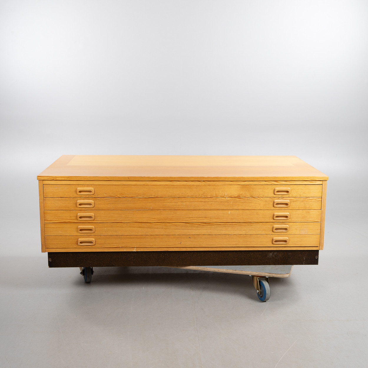 ARKIVSKÅP, furu, 5 lådor, 1900-talets andra hälft.