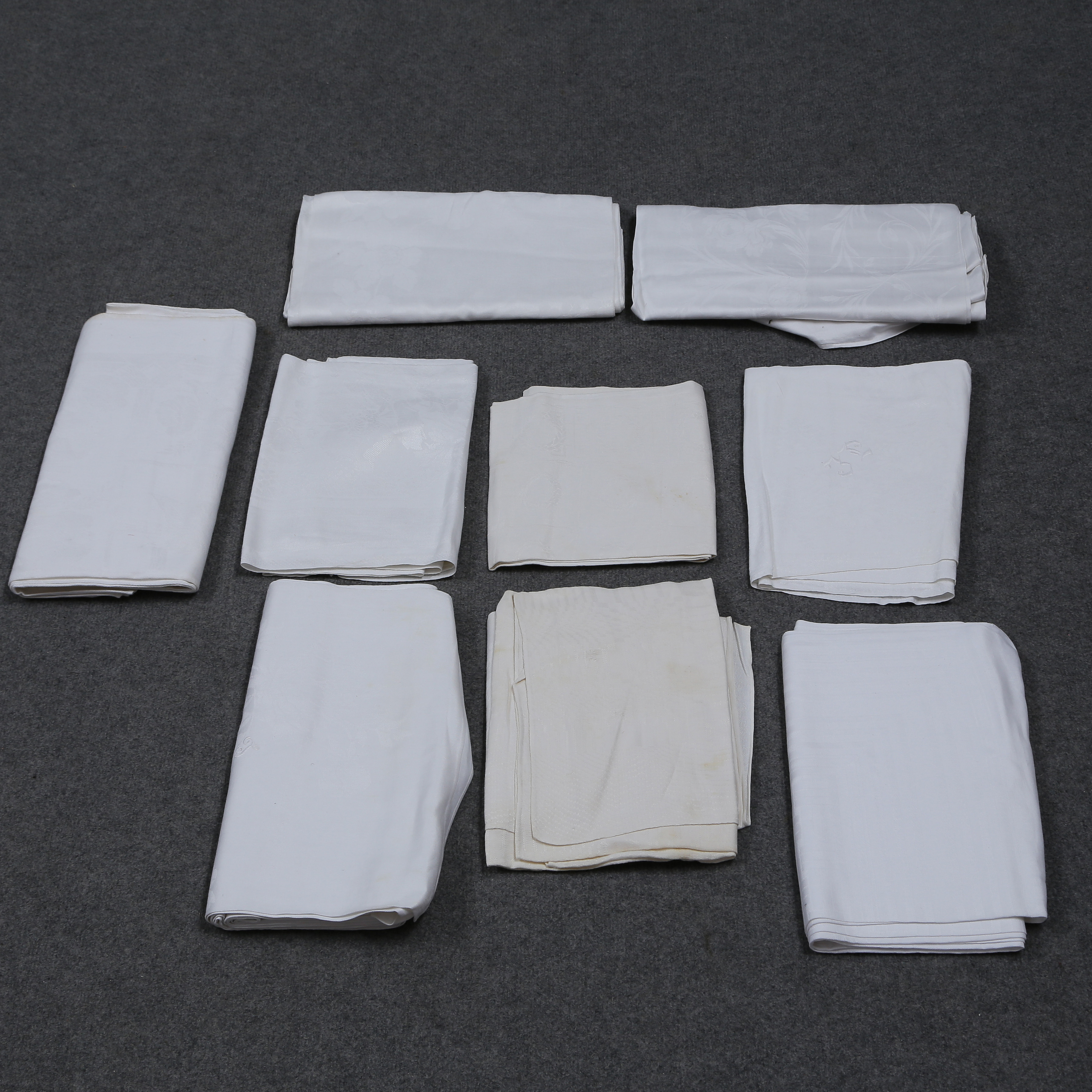 SAMLING LINNEDUKAR, 1900-TAL.