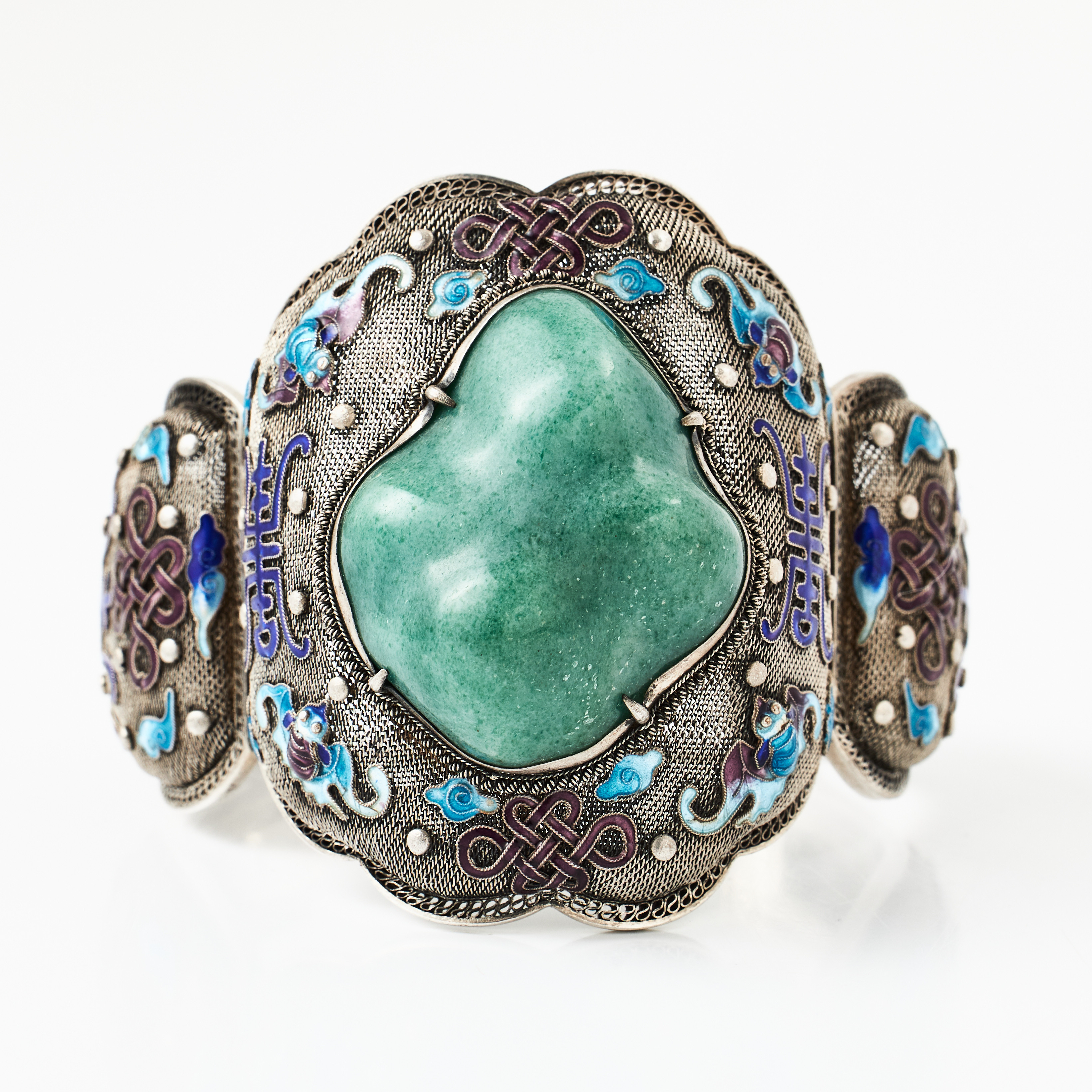 ARMBAND, silver/875, riklig polykrom emaljdekor, mittparti med stor aventurin i oregelbunden form, Kina, omkring 1900-talets mitt, kontrollstämplat Warszawa (efter 1963).