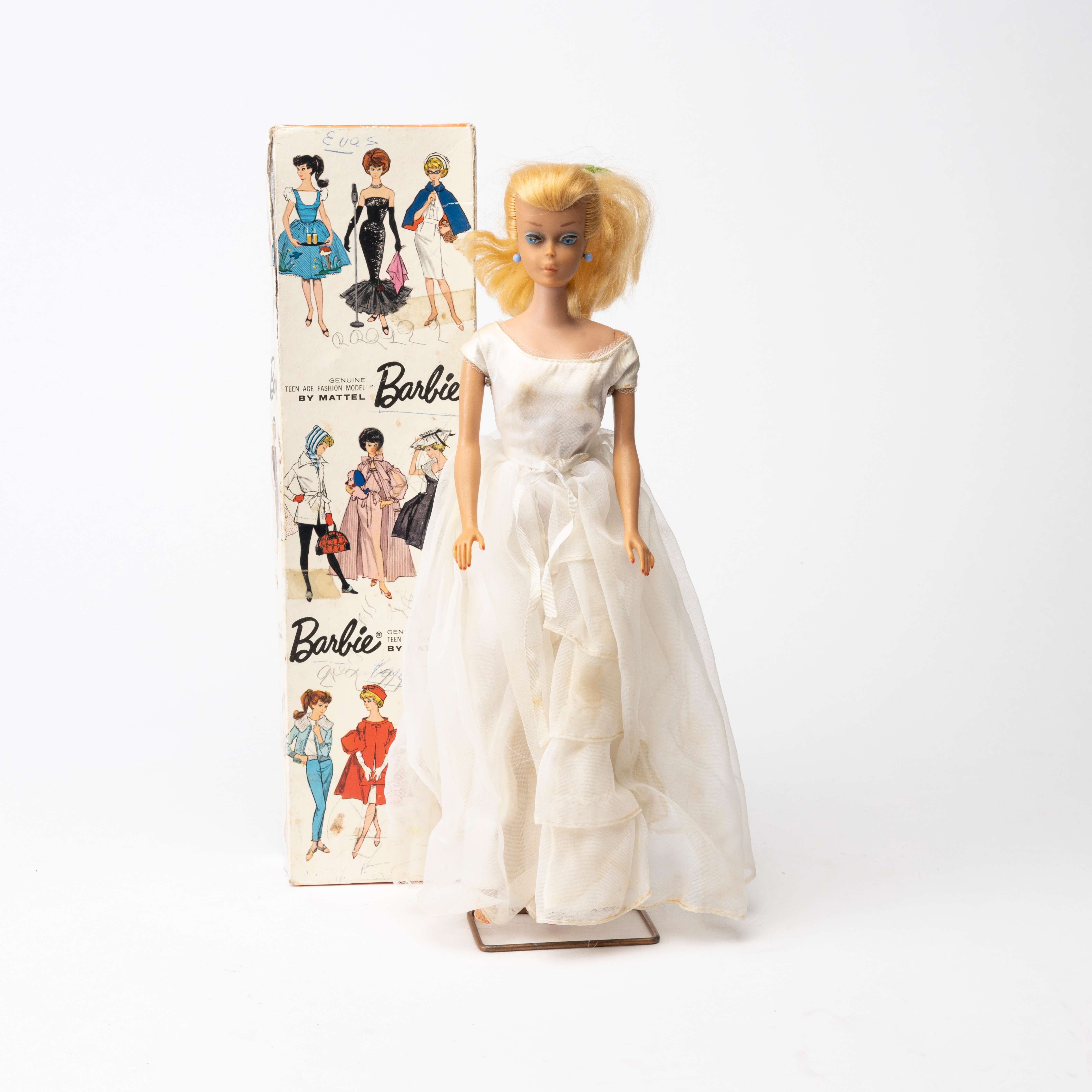 MATTEL INC. "Barbie" Swirl Ponytail med originalkartong, 1960-tal.