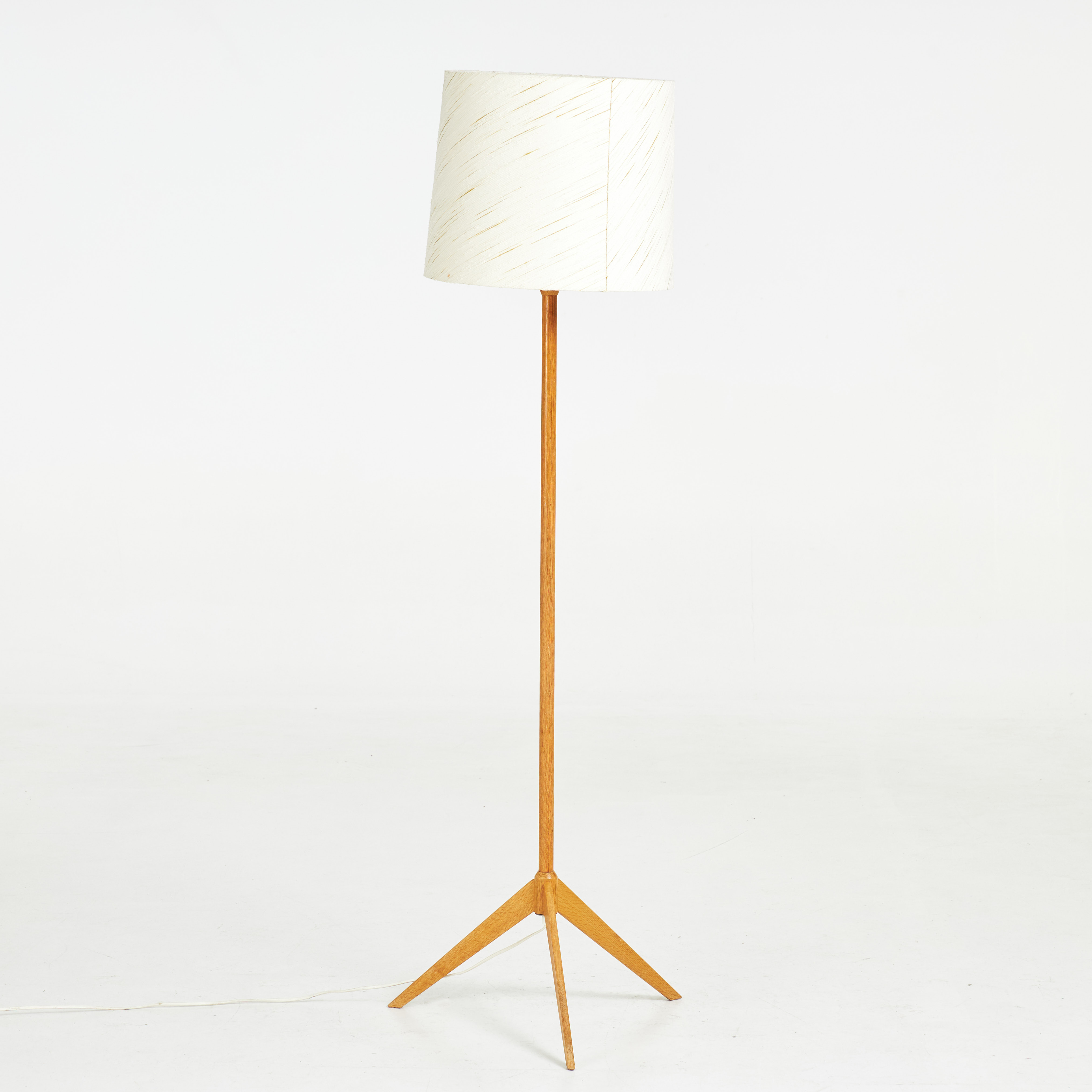 GOLVLAMPA, 1900-talet mitt, ek.