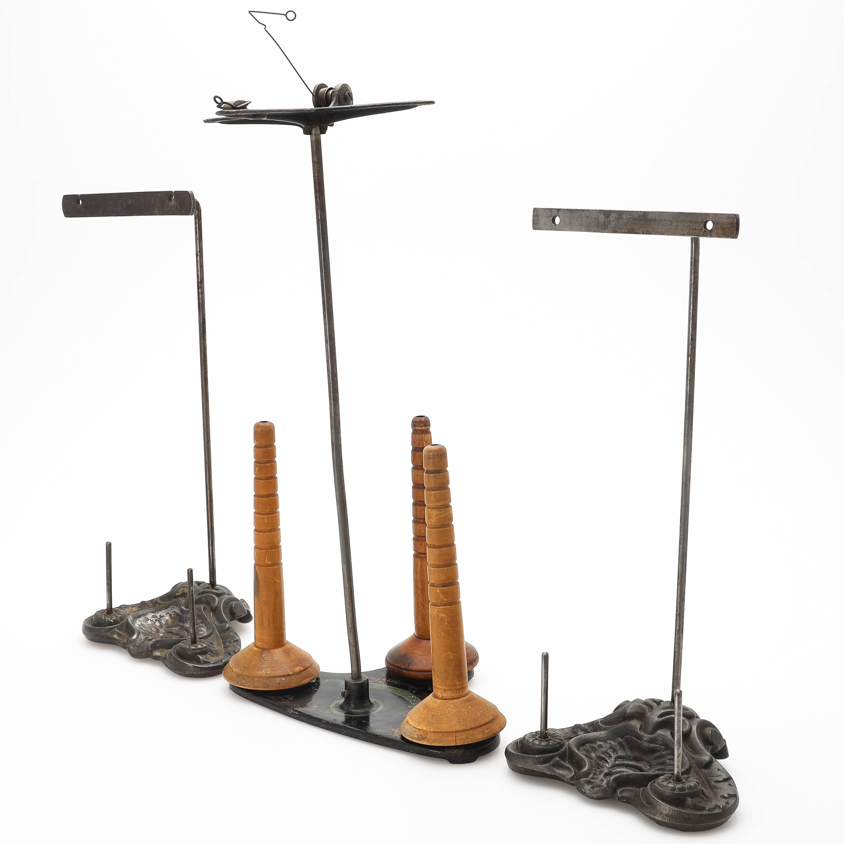 GARNHÅLLARE för STICKMASKIN, 3 delar, gjuten metall.