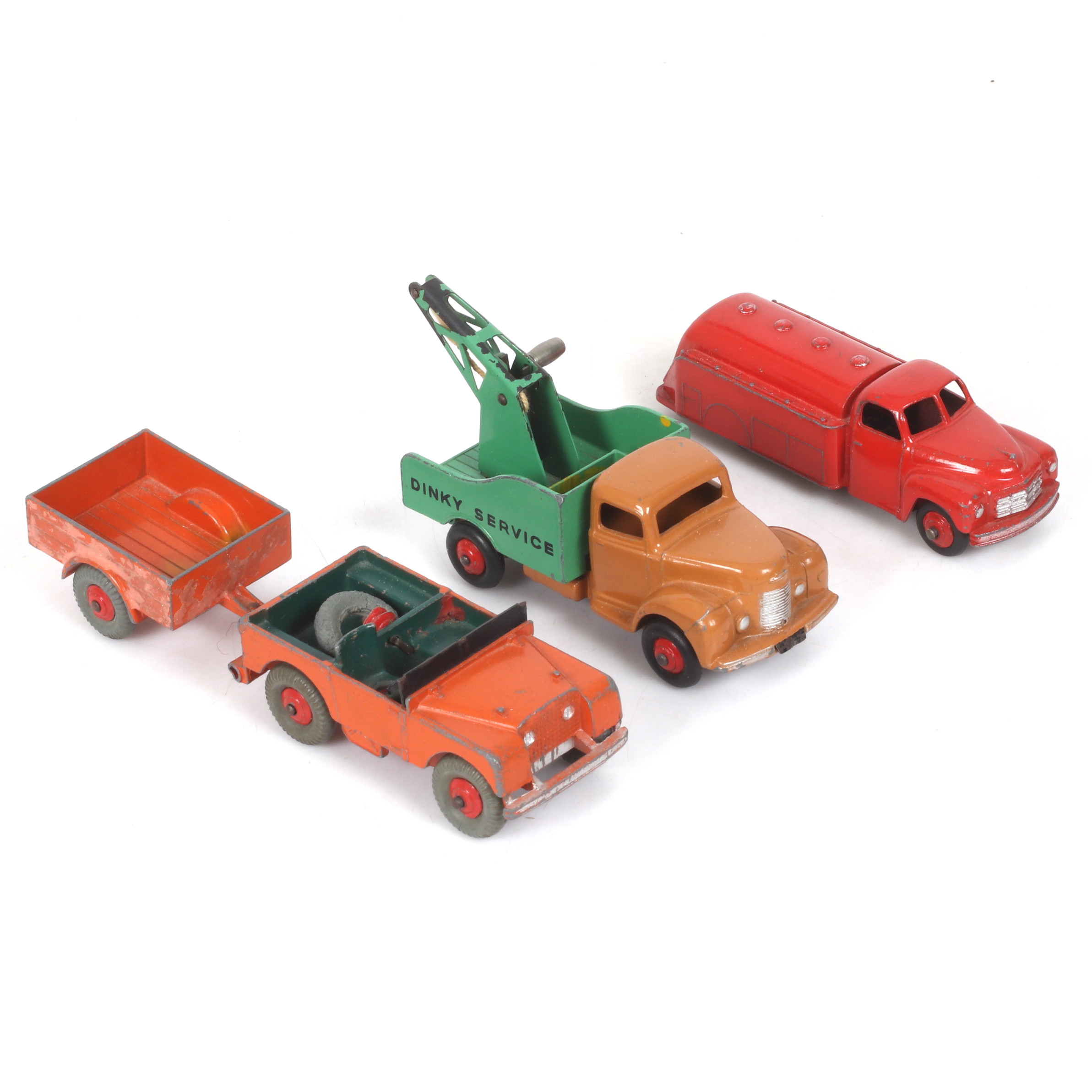 LEKSAKSBILAR, 3 st, Dinky Toys, Meccano. England. 1900-tal.