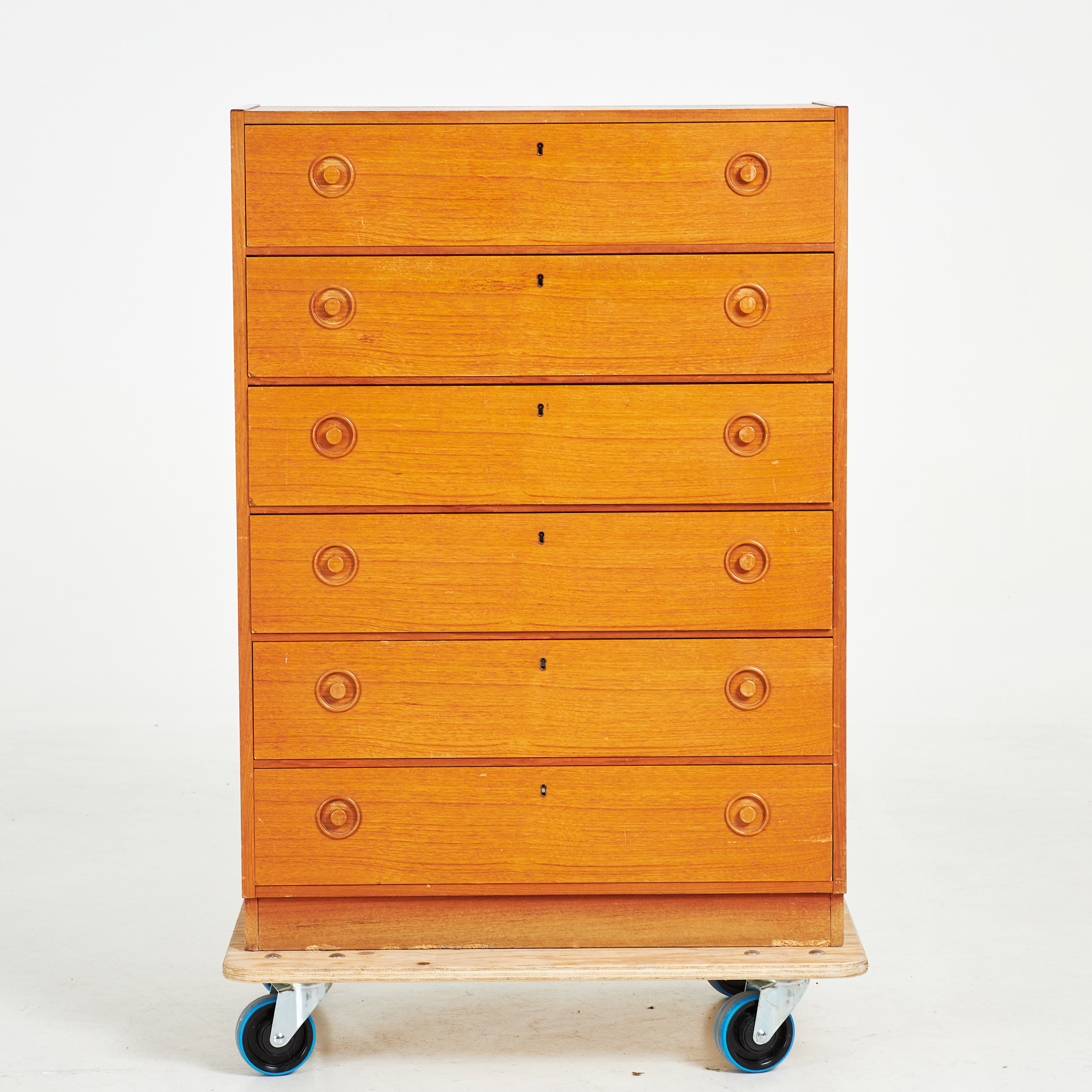 BYRÅ, 1960-tal, 5 lådor, fanérad med teak.