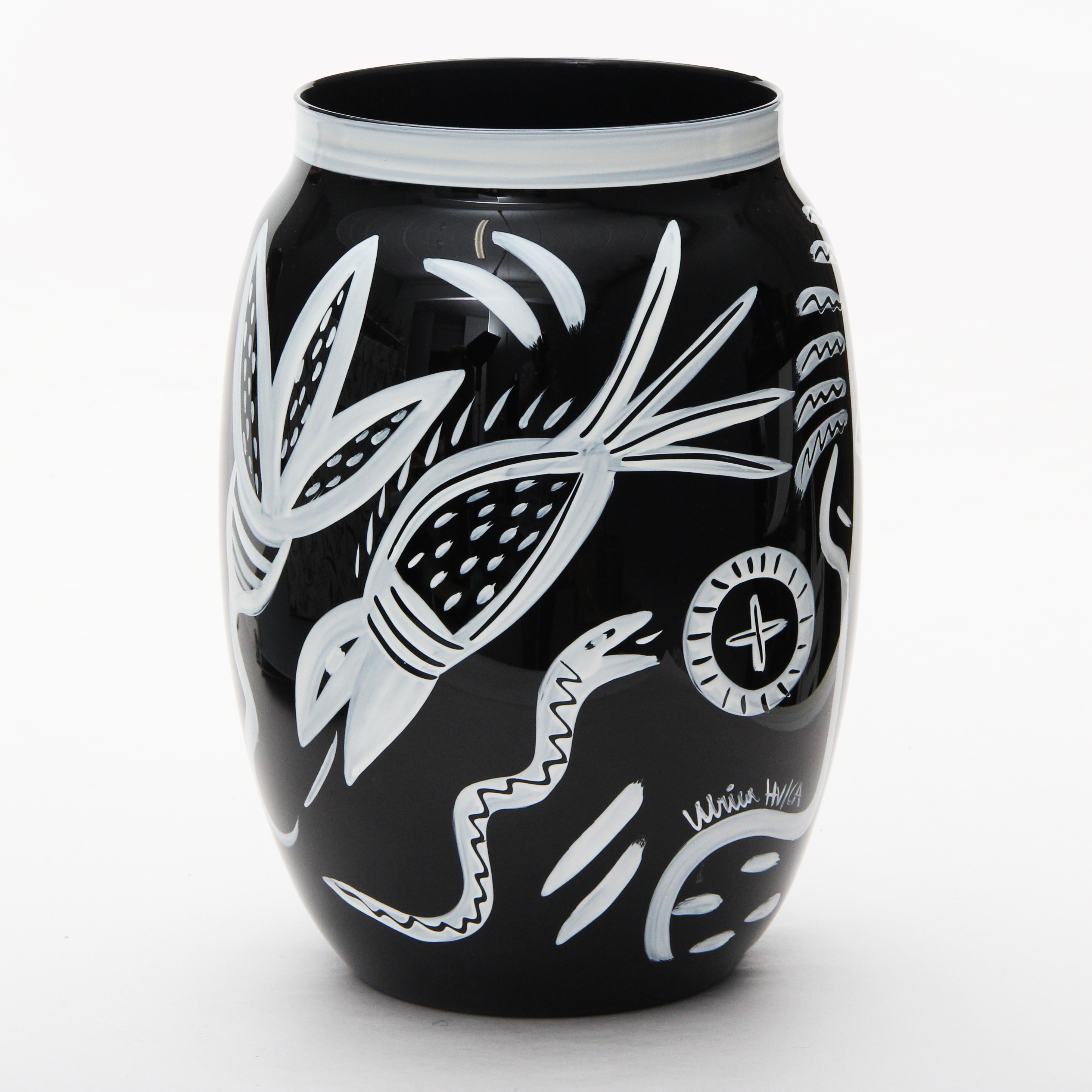 ULRICA HYDMAN-VALLIEN. VAS, glas "Caramba" Kosta Boda, med originallåda, signerad.