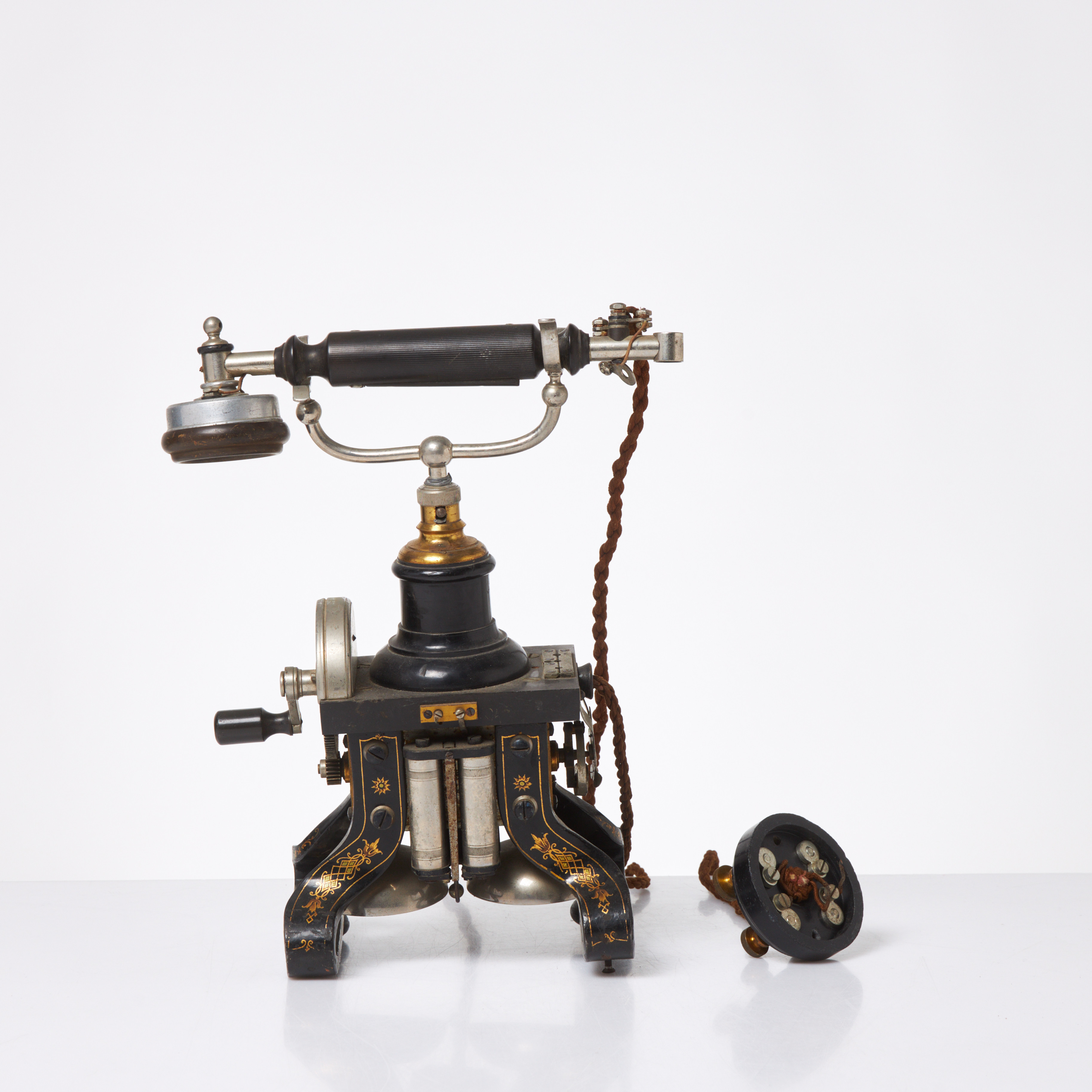 BORDSTELEFON, LM Ericsson, modell 1892, även kallad Taxen.