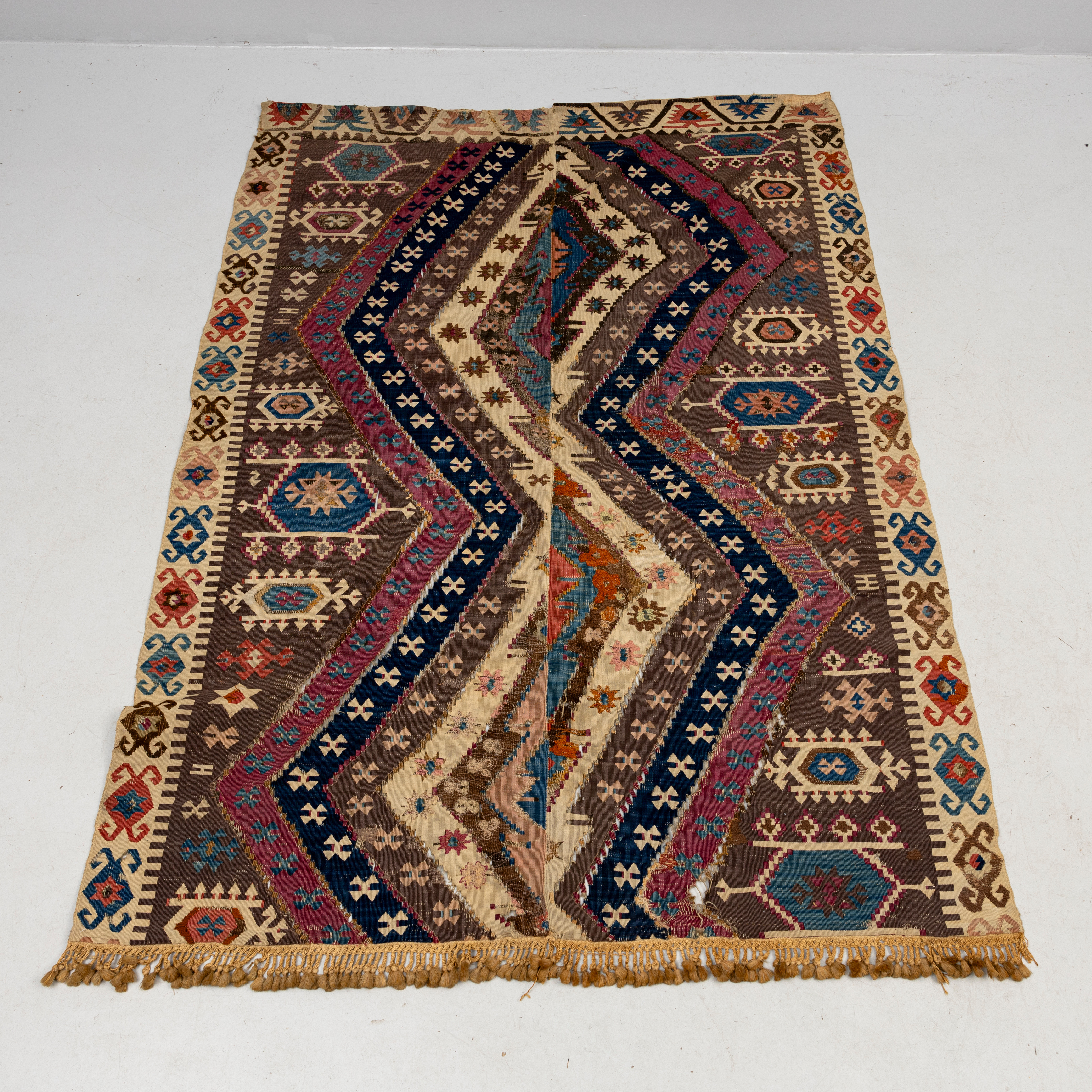 DRAPERI, Kelim, Antikt, ca 209x148 cm.